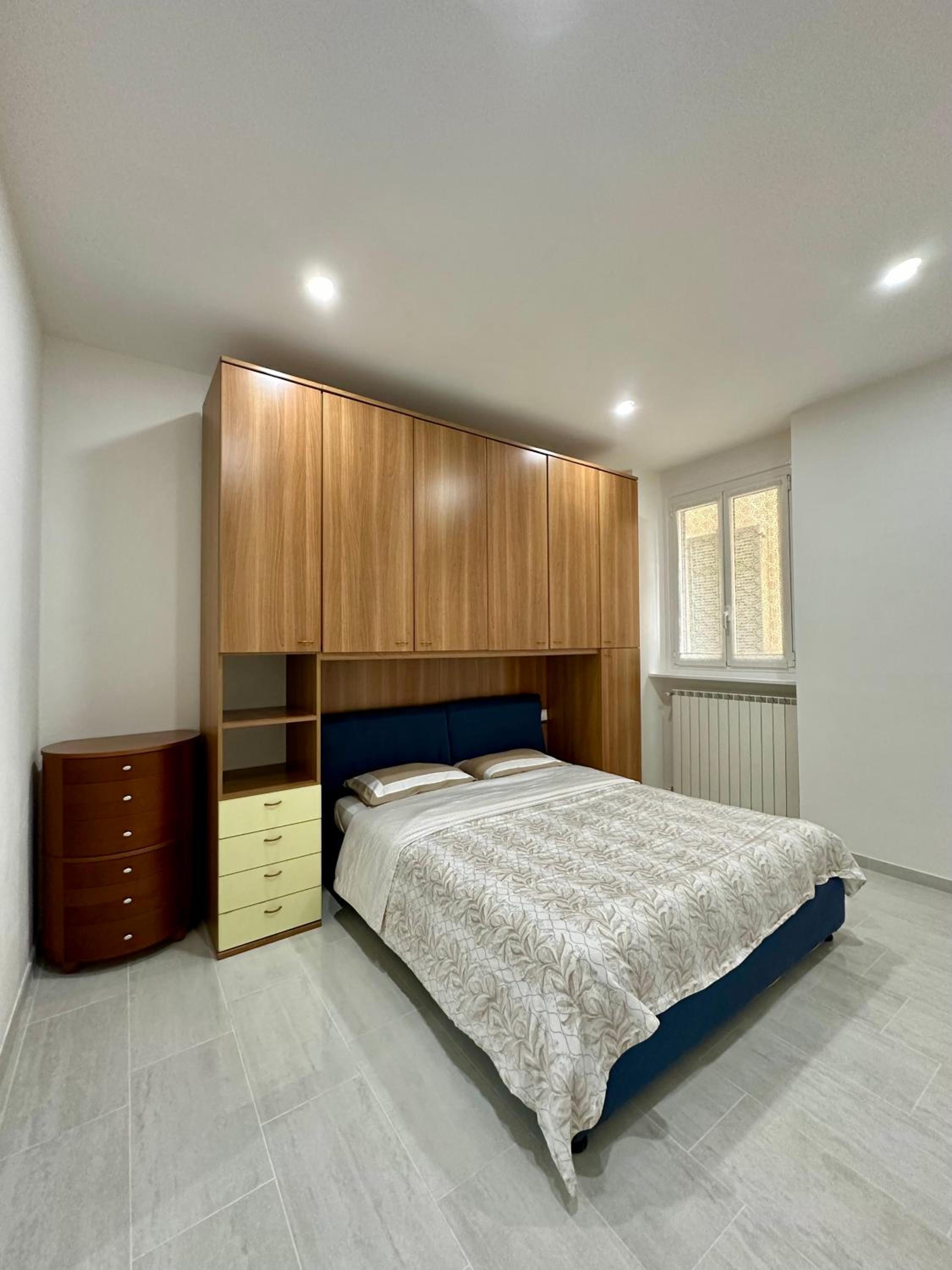 One-Bedroom Apartment photo 3