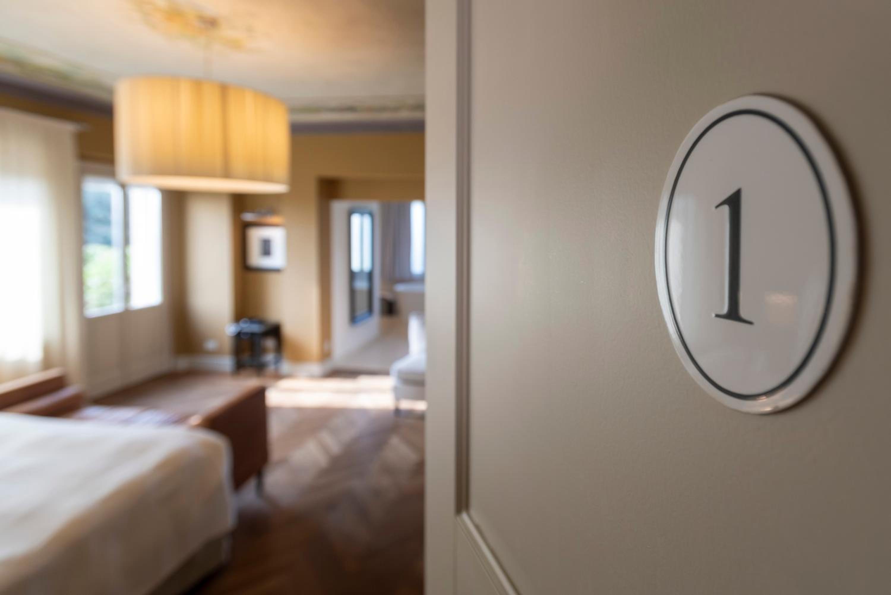Junior Suite with Terrace and Spa Access photo 1