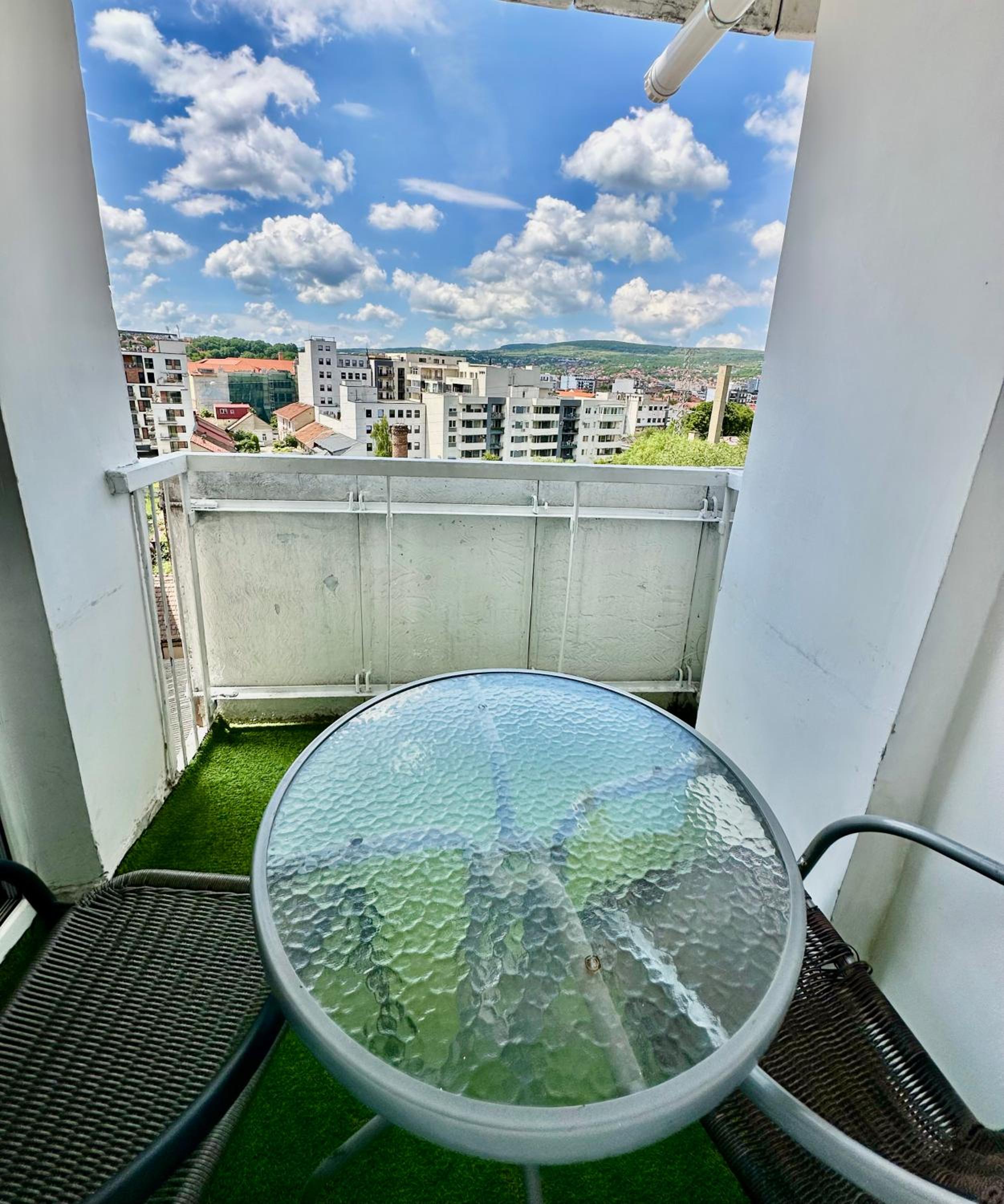 Studio Apartment - Photo 13