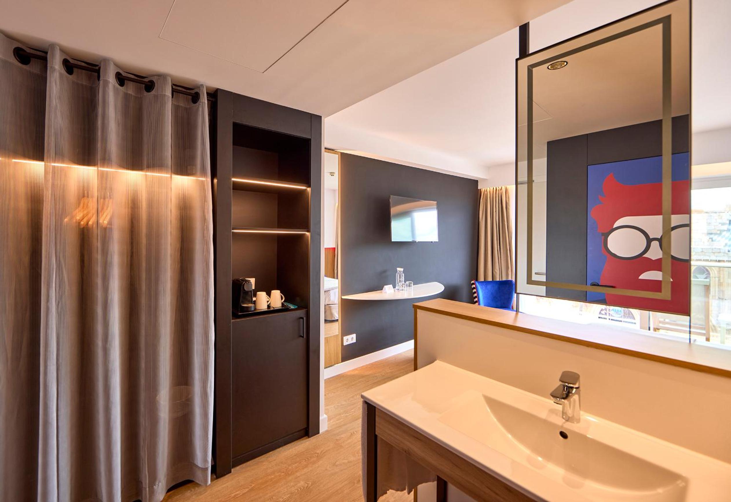 Double Room with Side Sea View