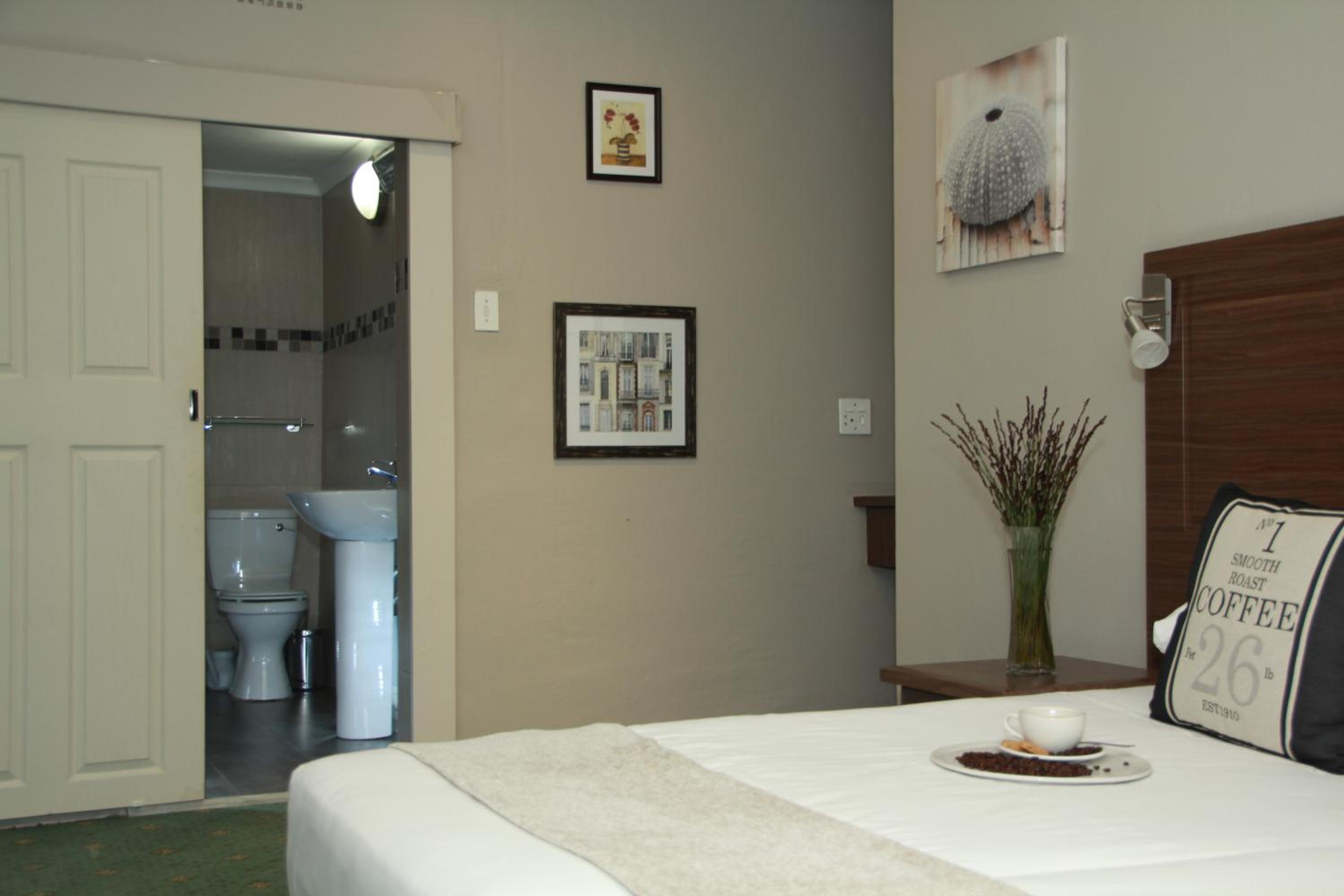 Twin Room with Shower photo 1