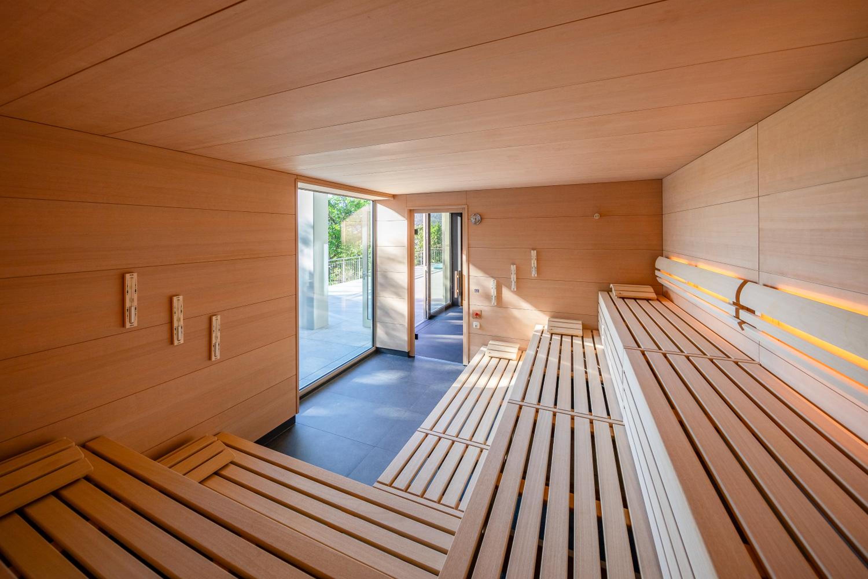 Quadruple Room - Photo 21