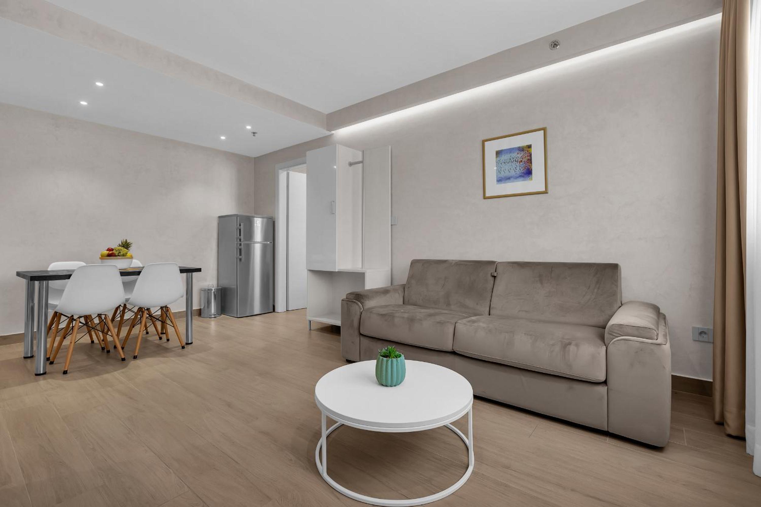 Superior One-Bedroom Apartment with Balcony photo 1