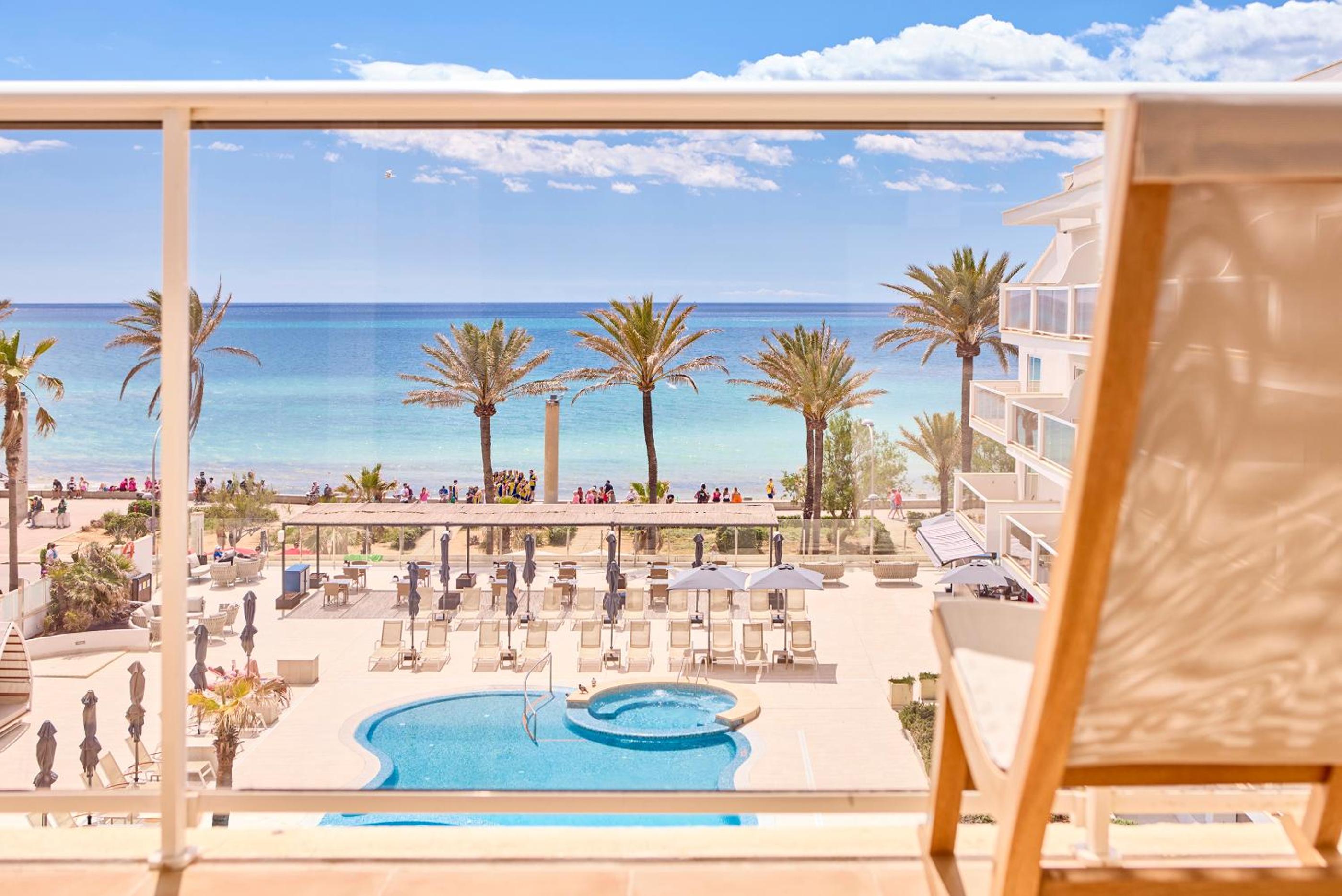 Double Room with Balcony and Sea View