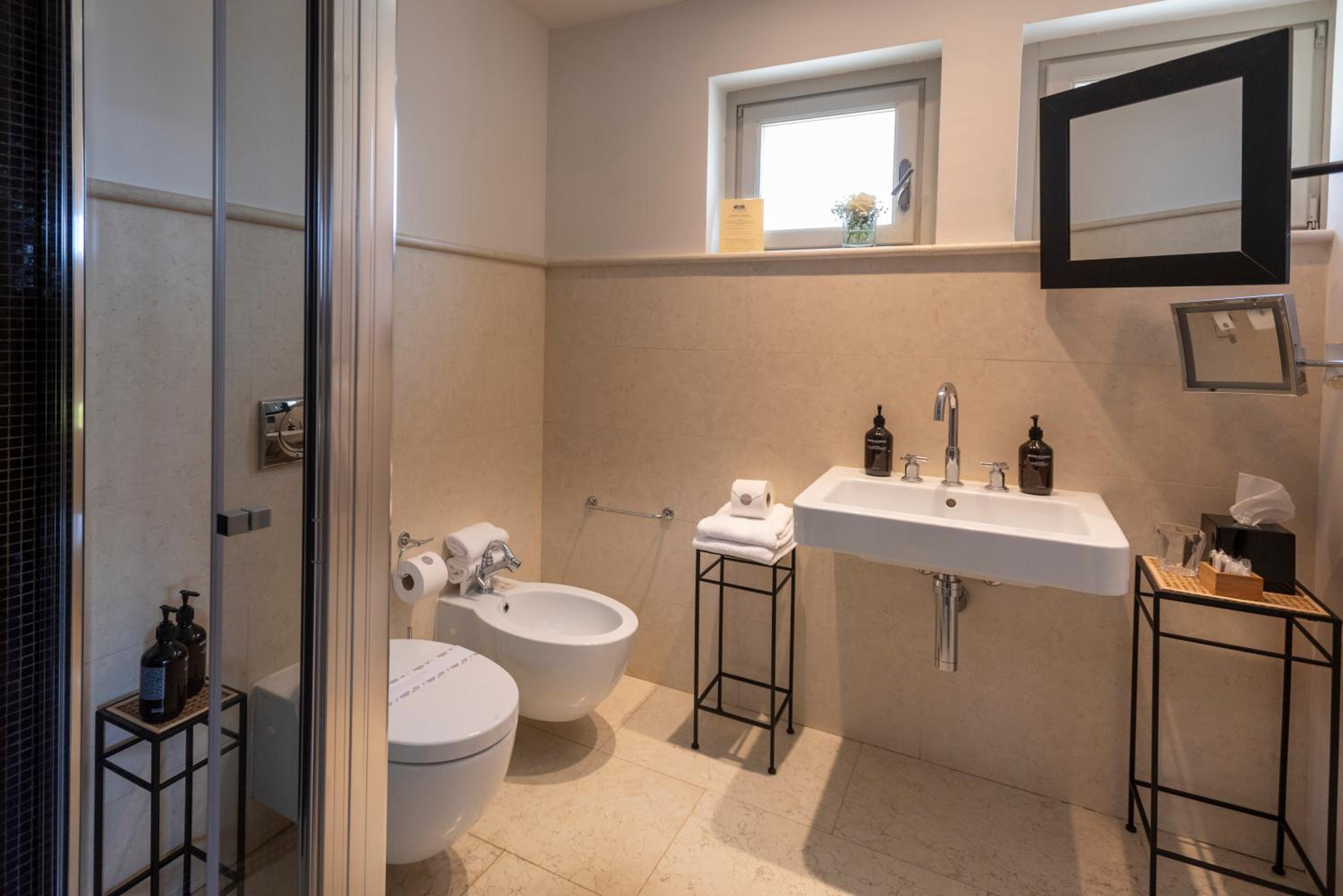 Loft with Spa Access photo 3