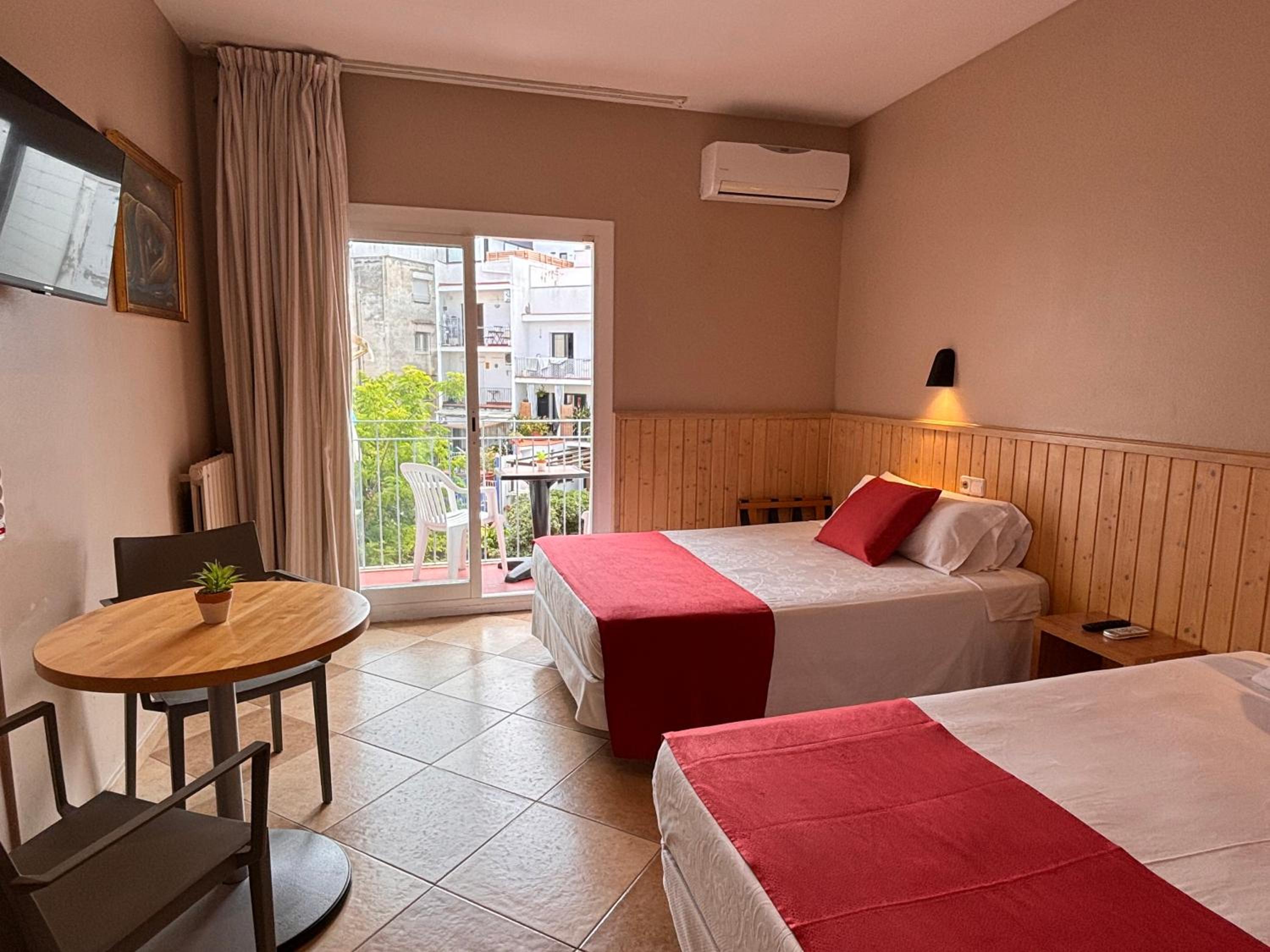 Triple Room - Photo 2