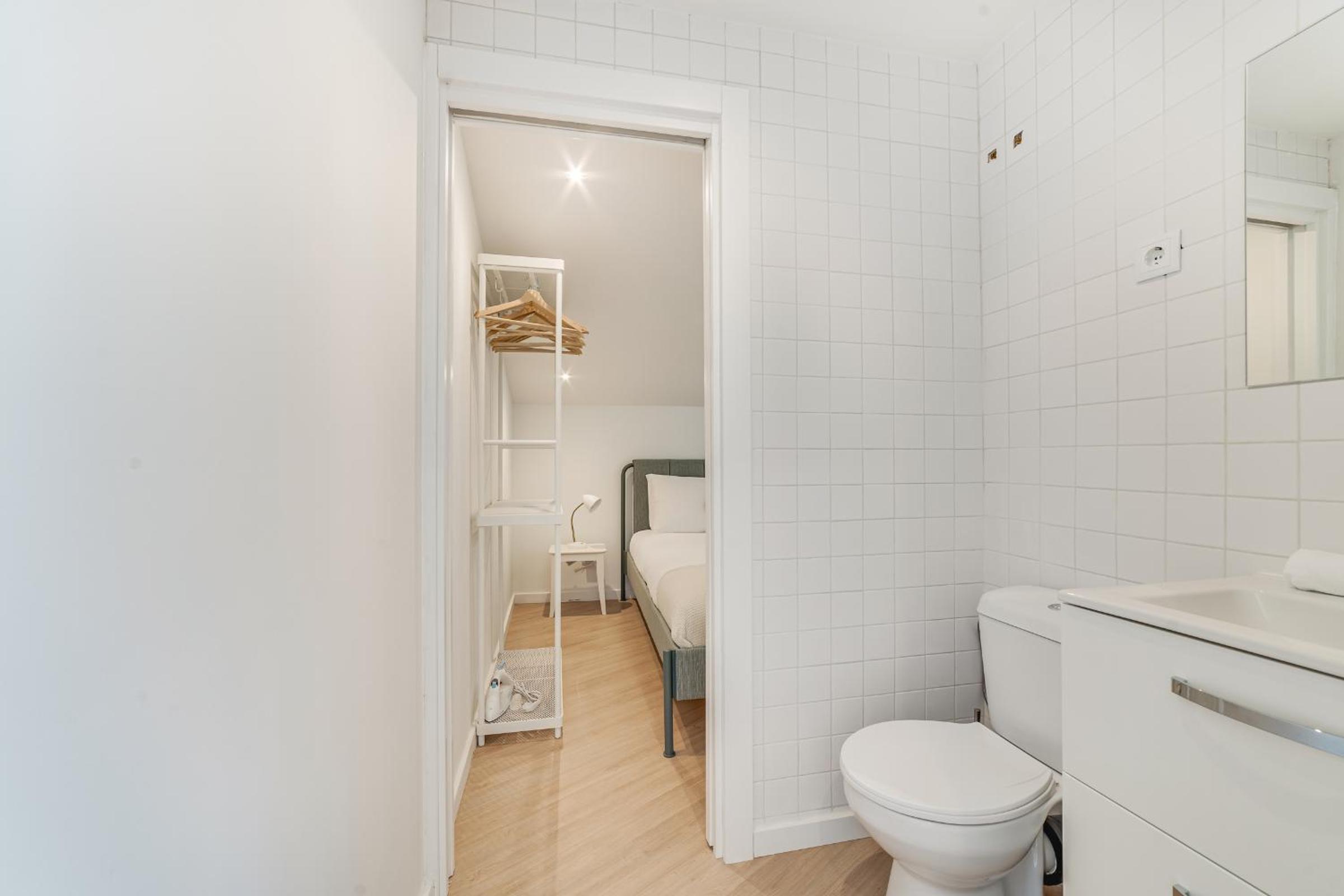 One-Bedroom Standard Apartment photo 1
