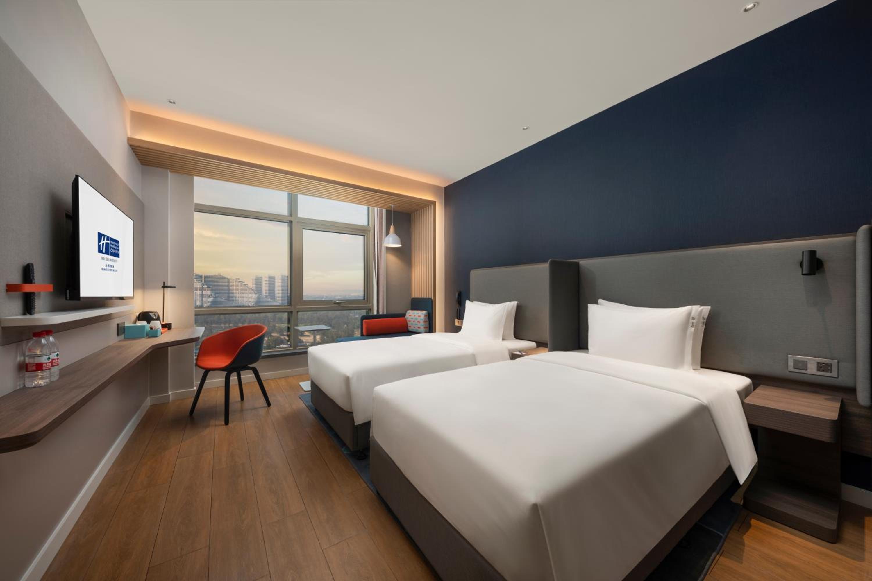 Standard Twin Room - Photo 5