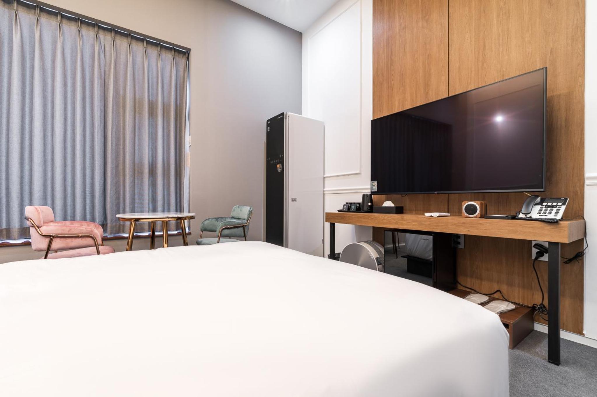 Superior Double Room with Park View photo 3