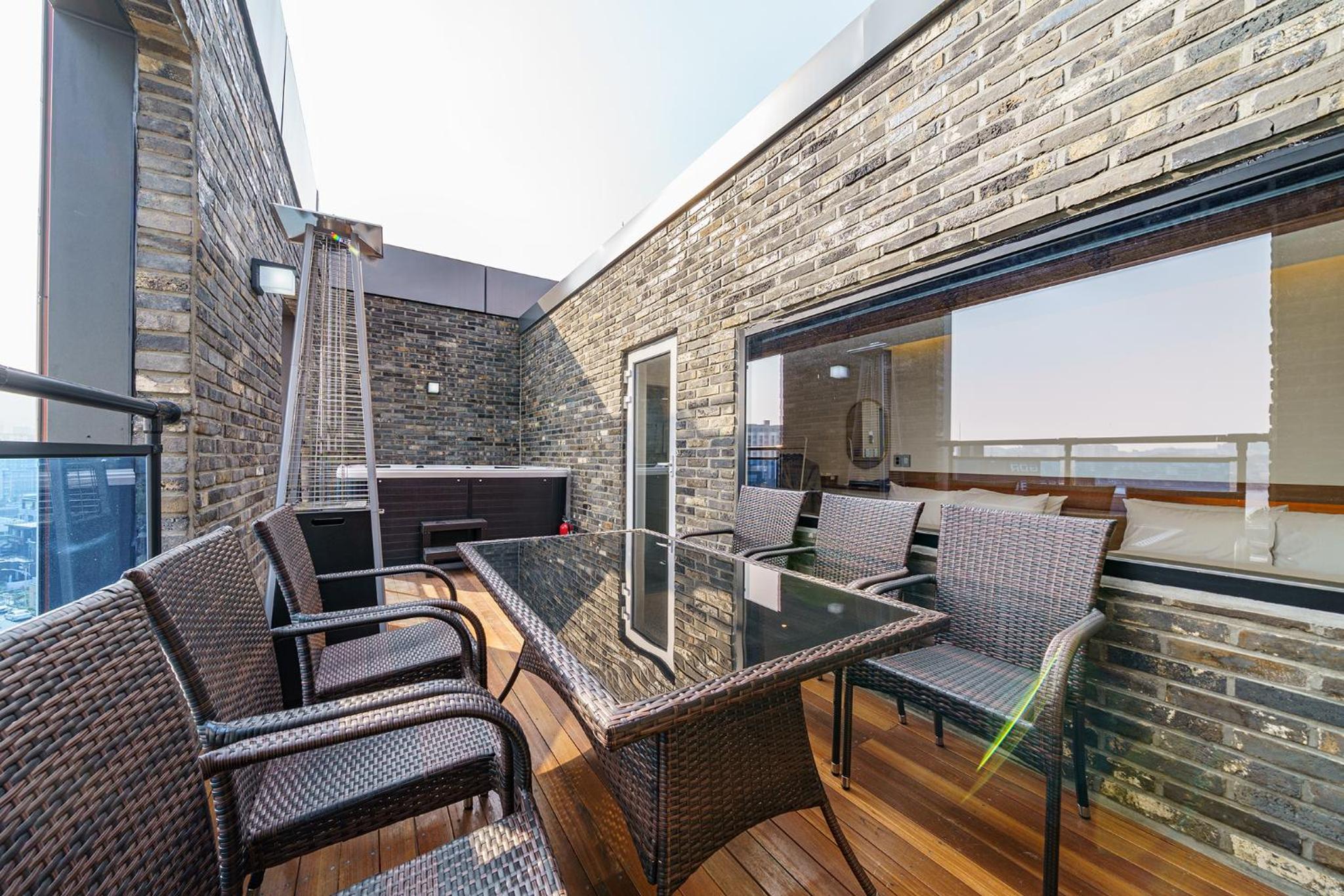 Suite with Lake View photo 3