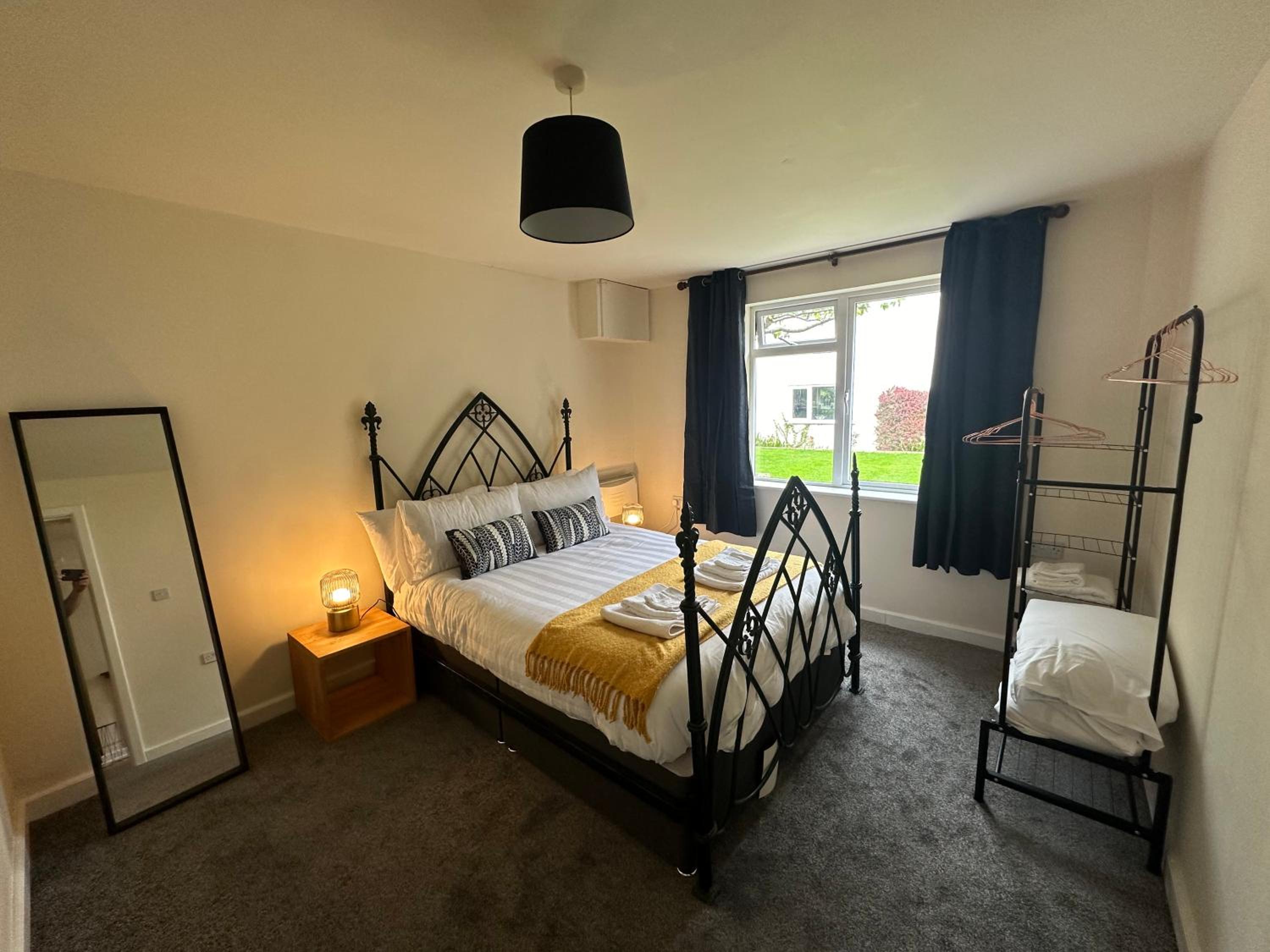 One-Bedroom House photo 1