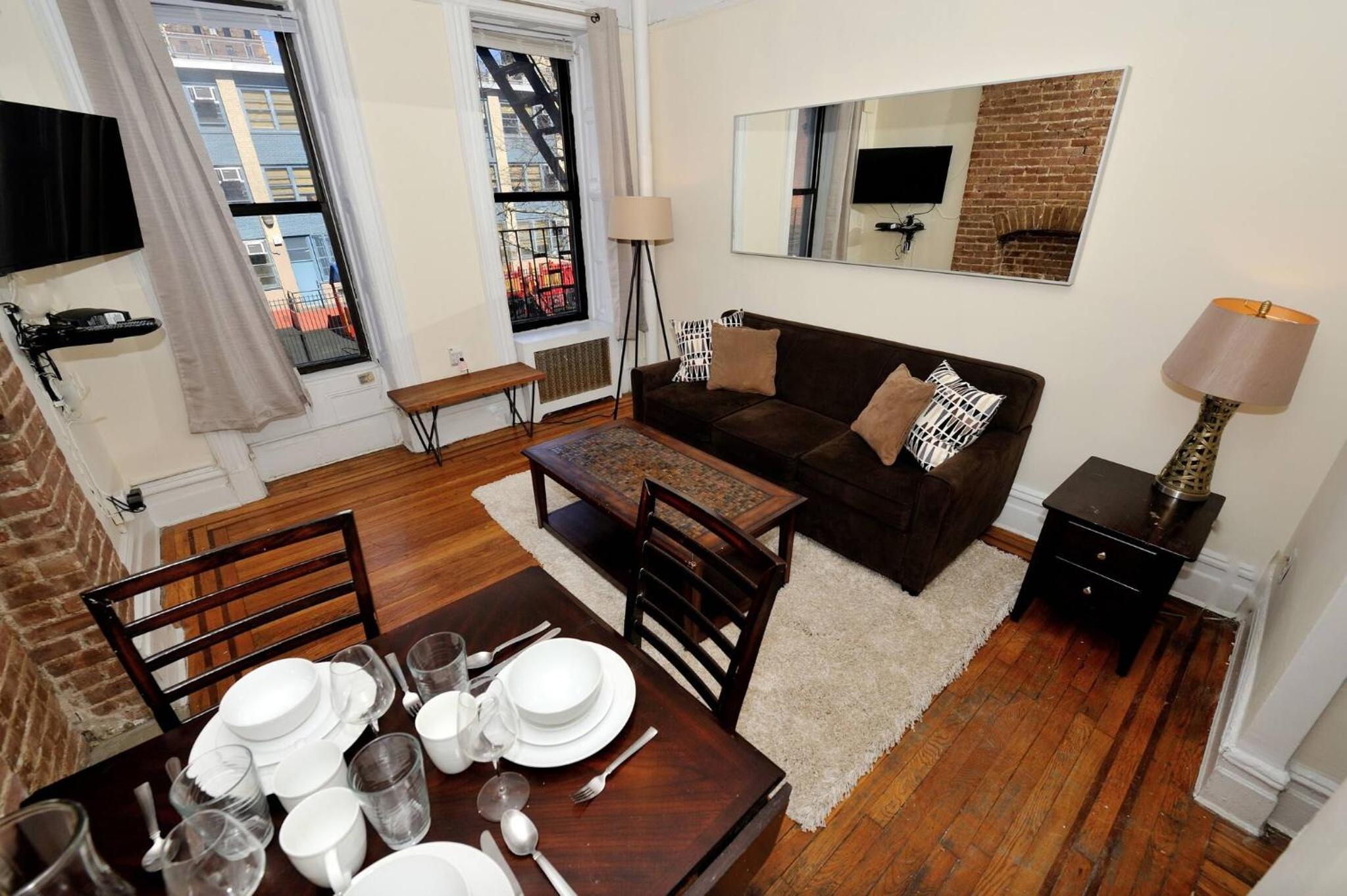 Apartment photo 2
