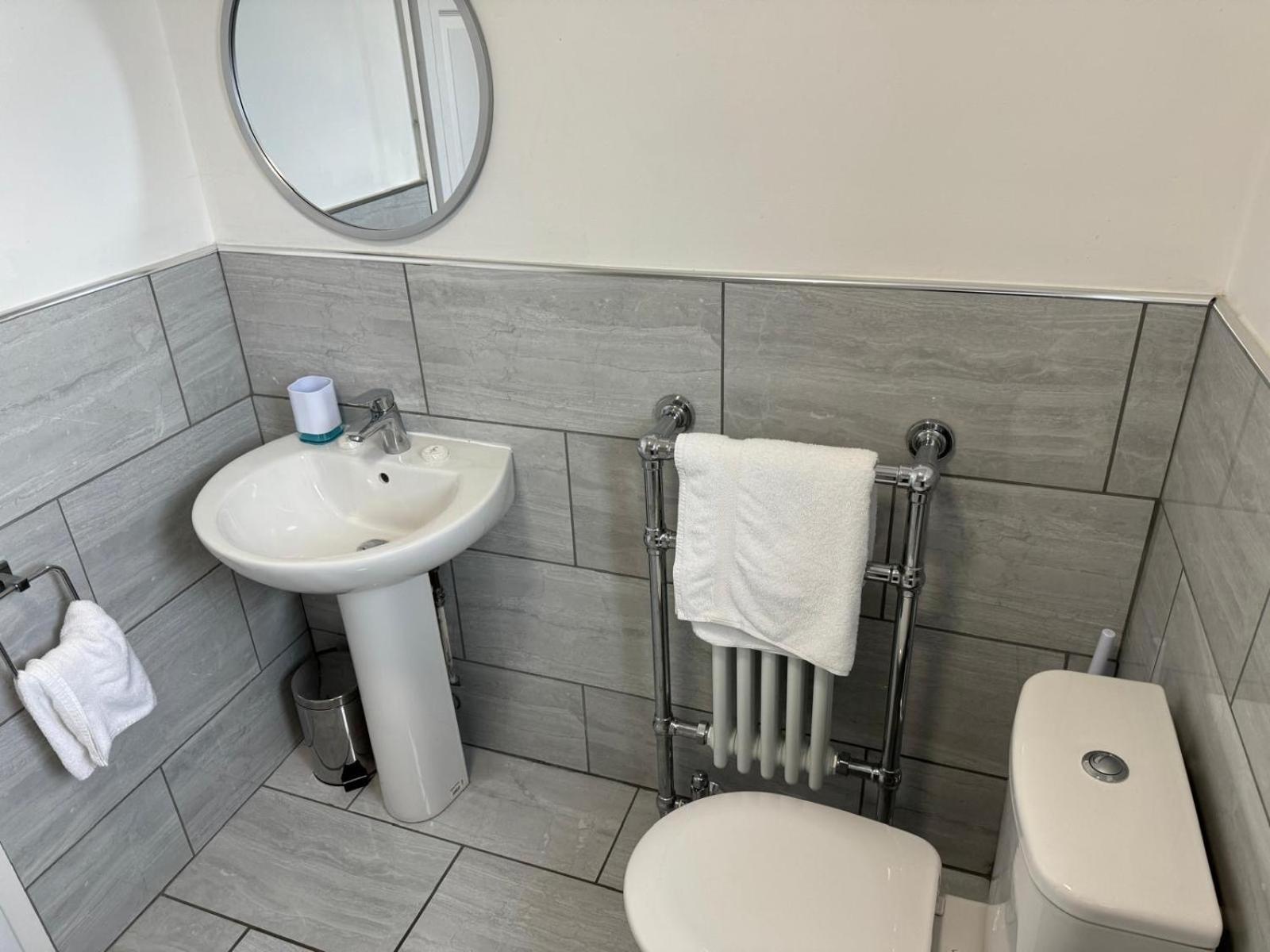 Single Room photo 2