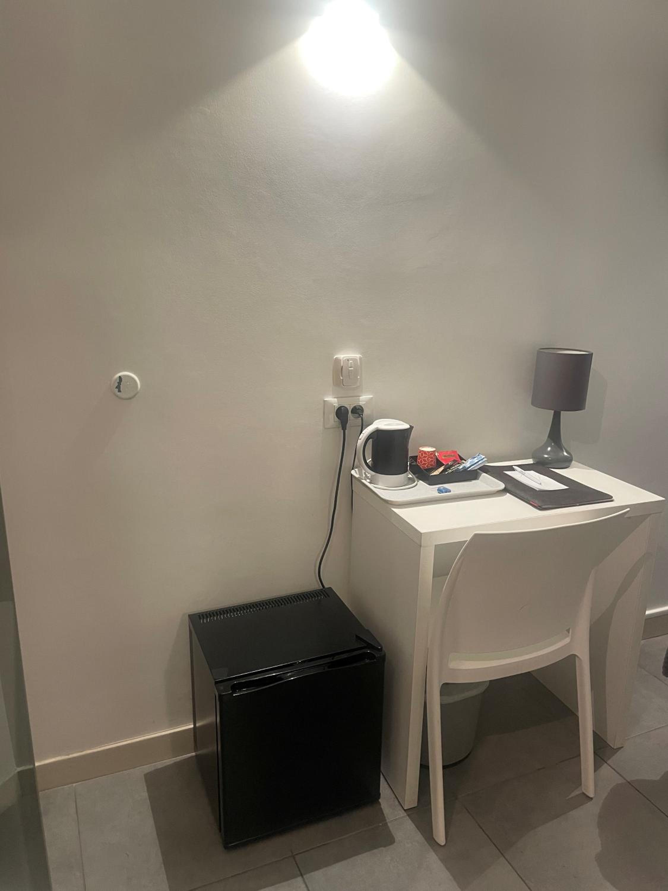 Single Room photo 2