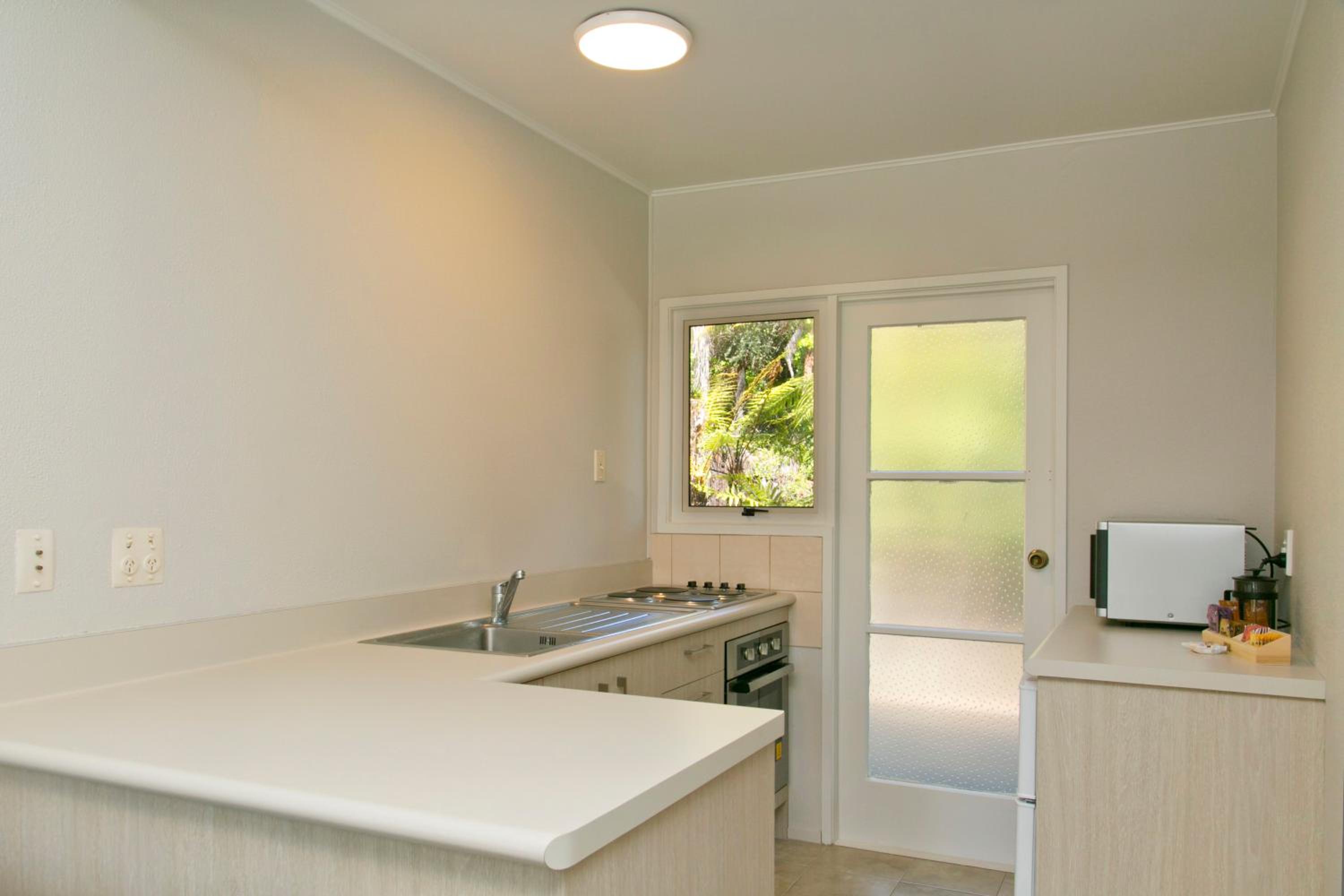 Two-Bedroom Apartment with Pool View - Photo 9