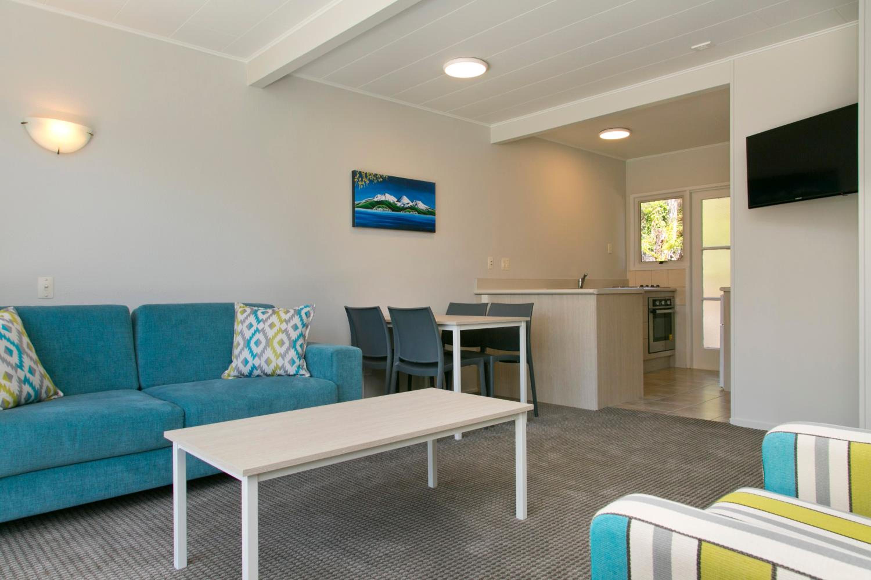 Two-Bedroom Apartment with Pool View - Photo 11