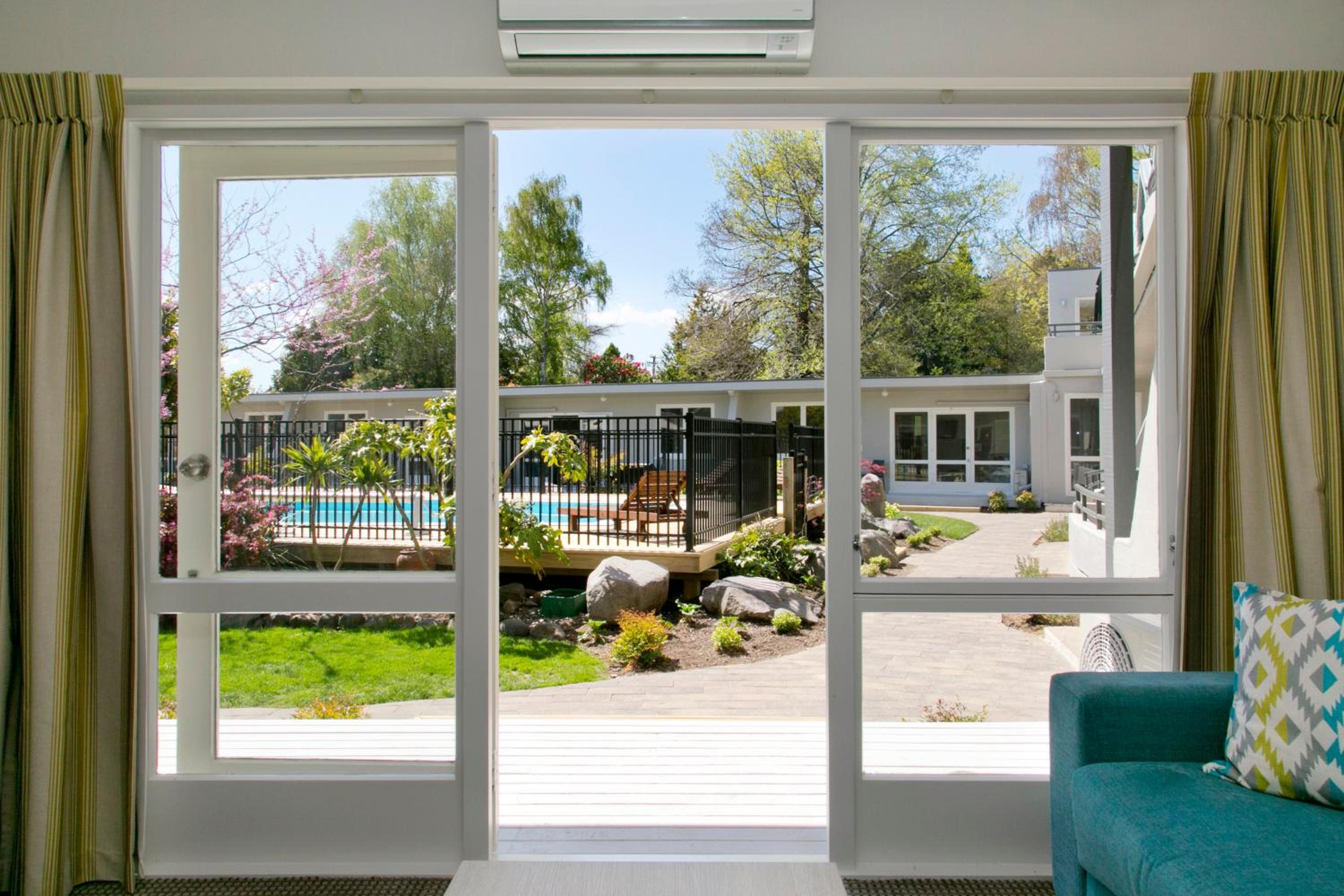 Two-Bedroom Apartment with Pool View - Photo 8