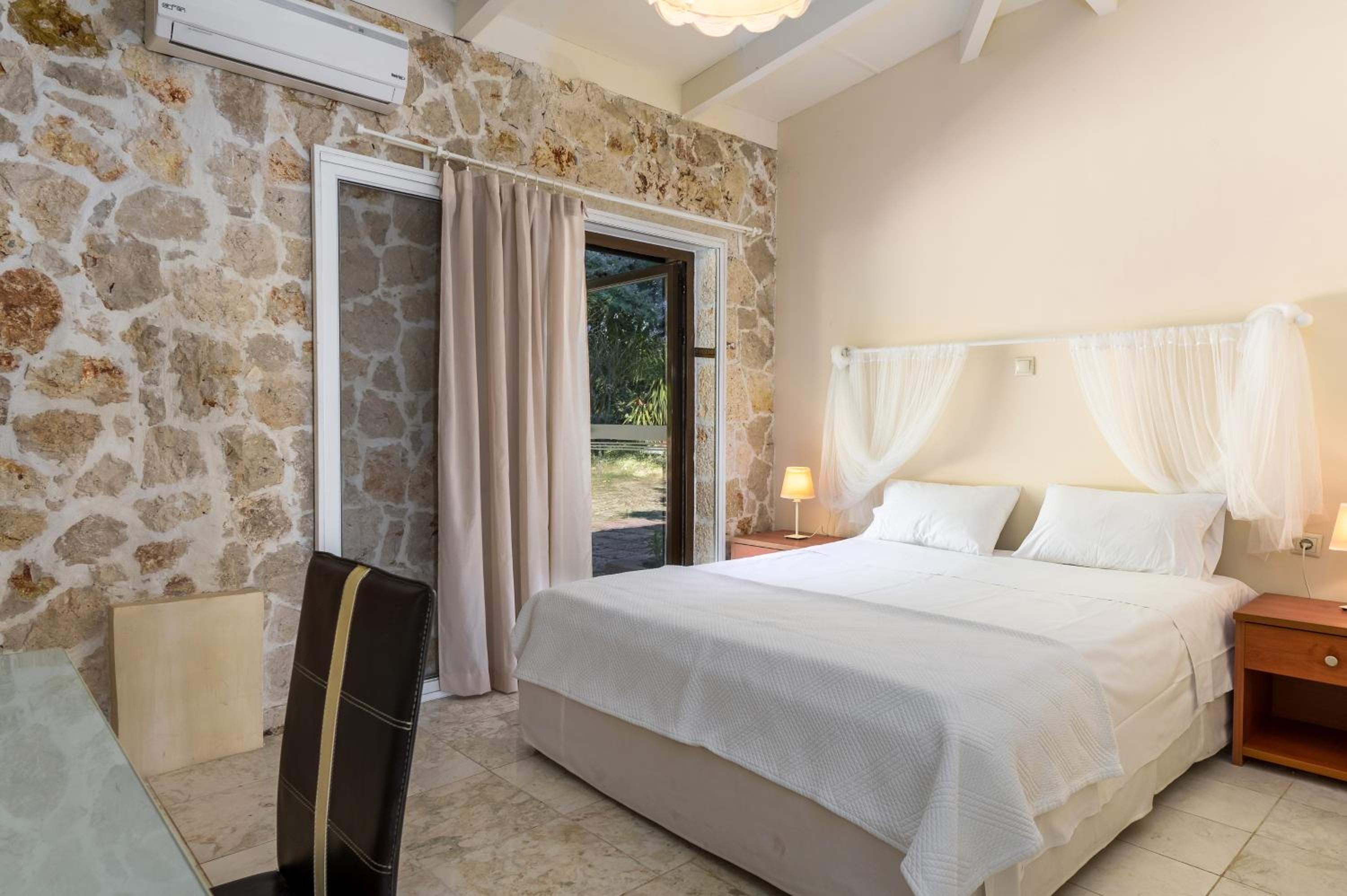 Two-Bedroom Villa photo 2