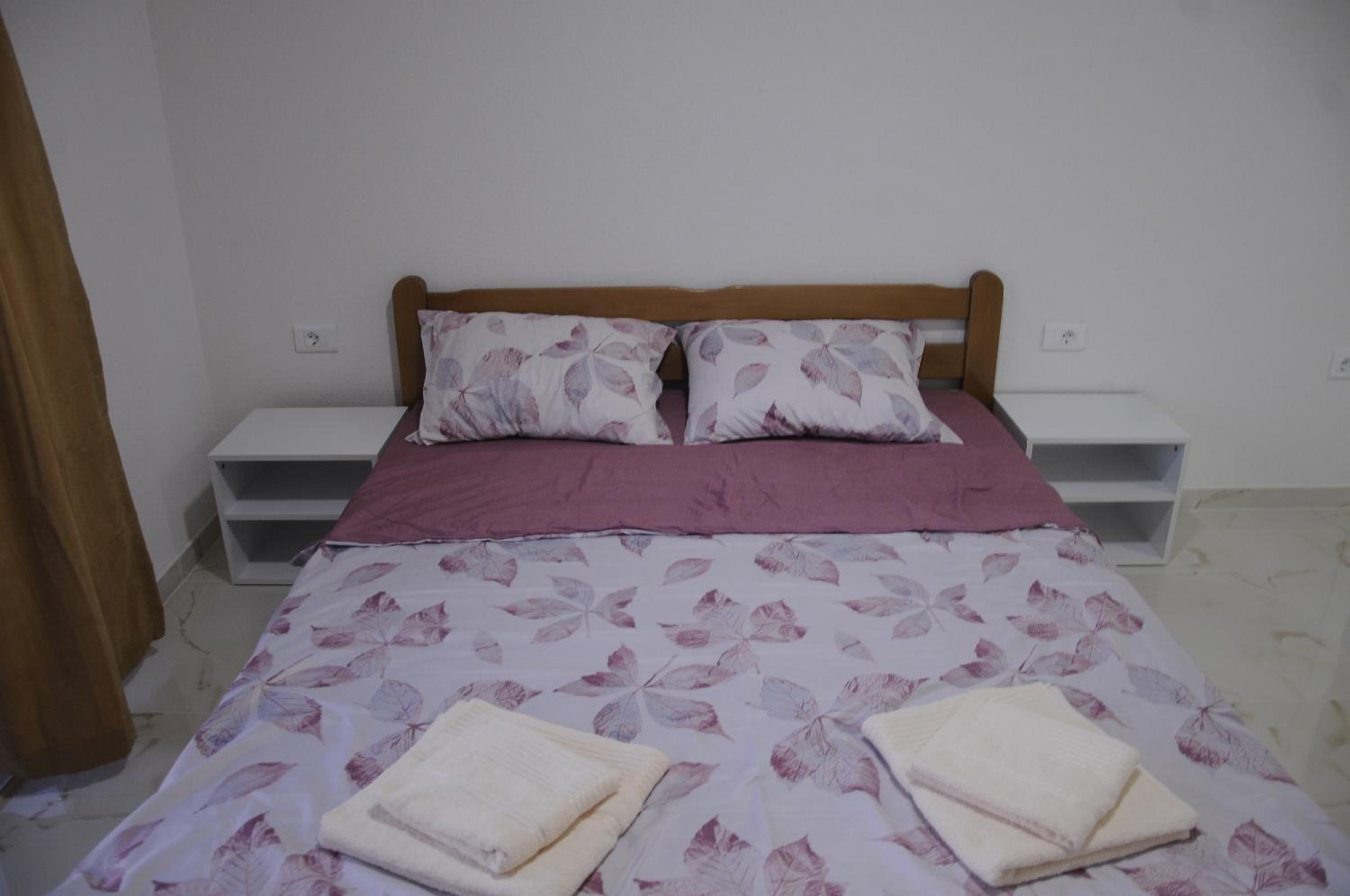 One-Bedroom Apartment photo 3