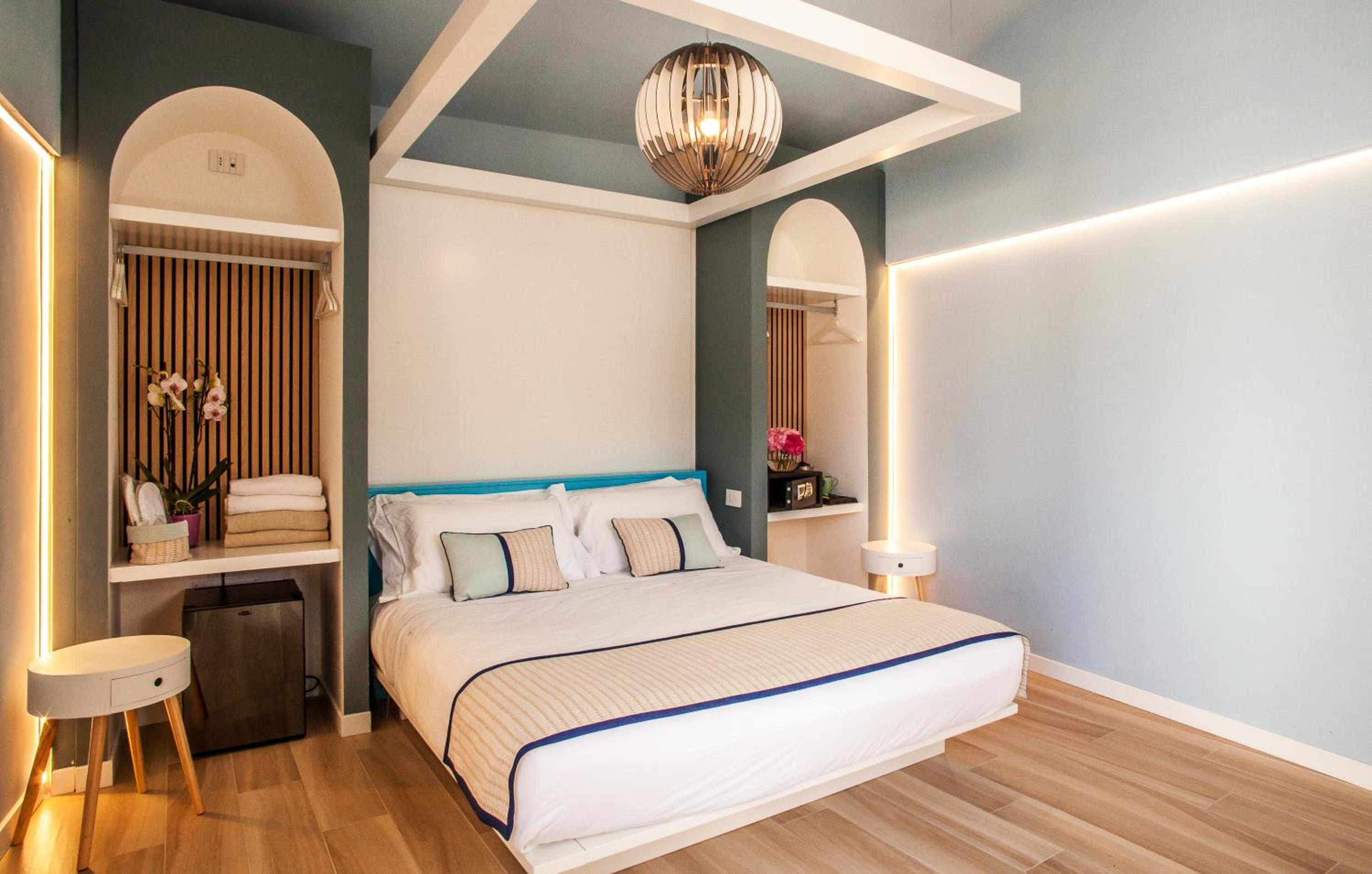 Junior Suite with Sea View - Photo 5