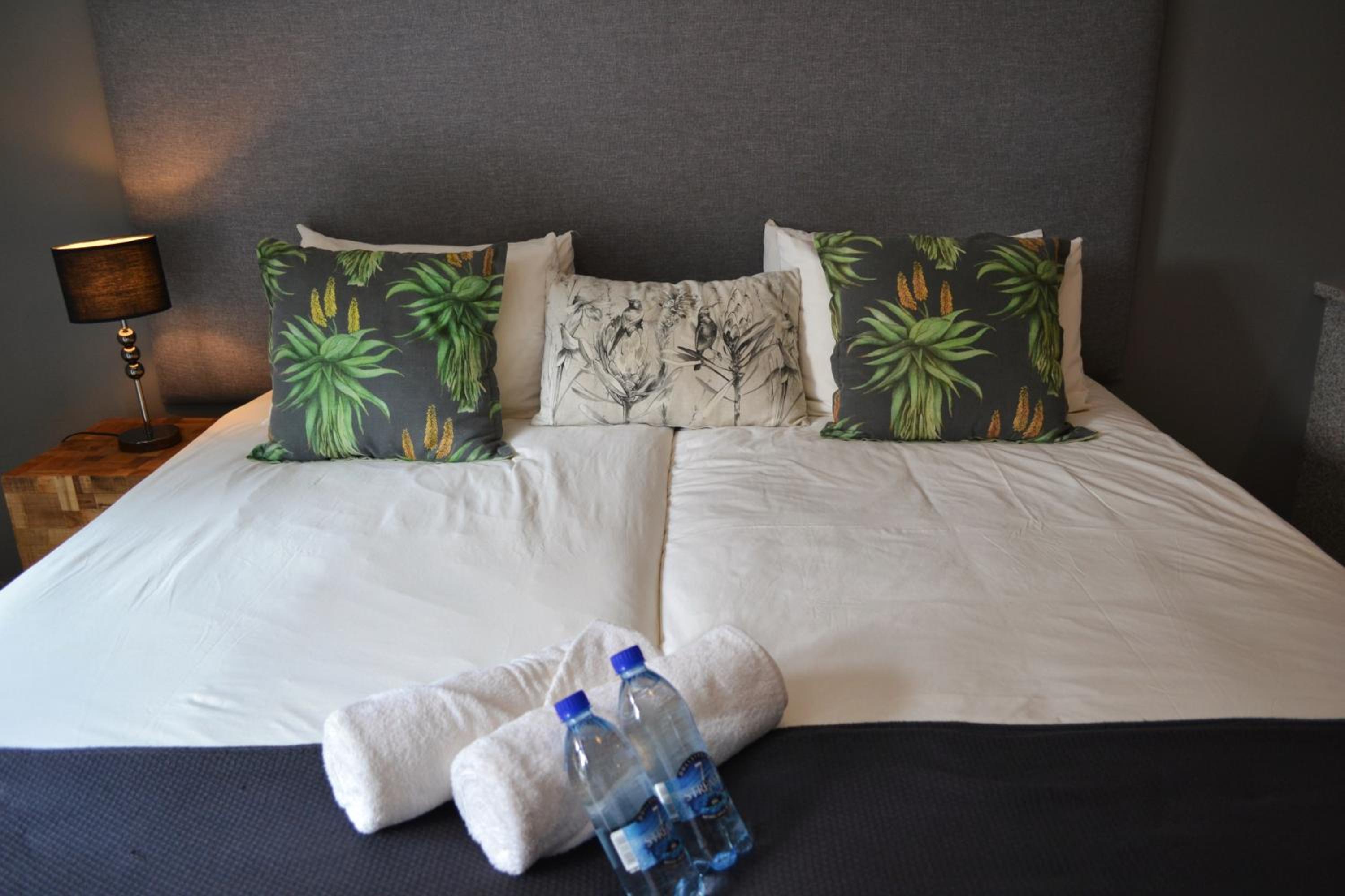 Double or Twin Room with Bathroom photo 1