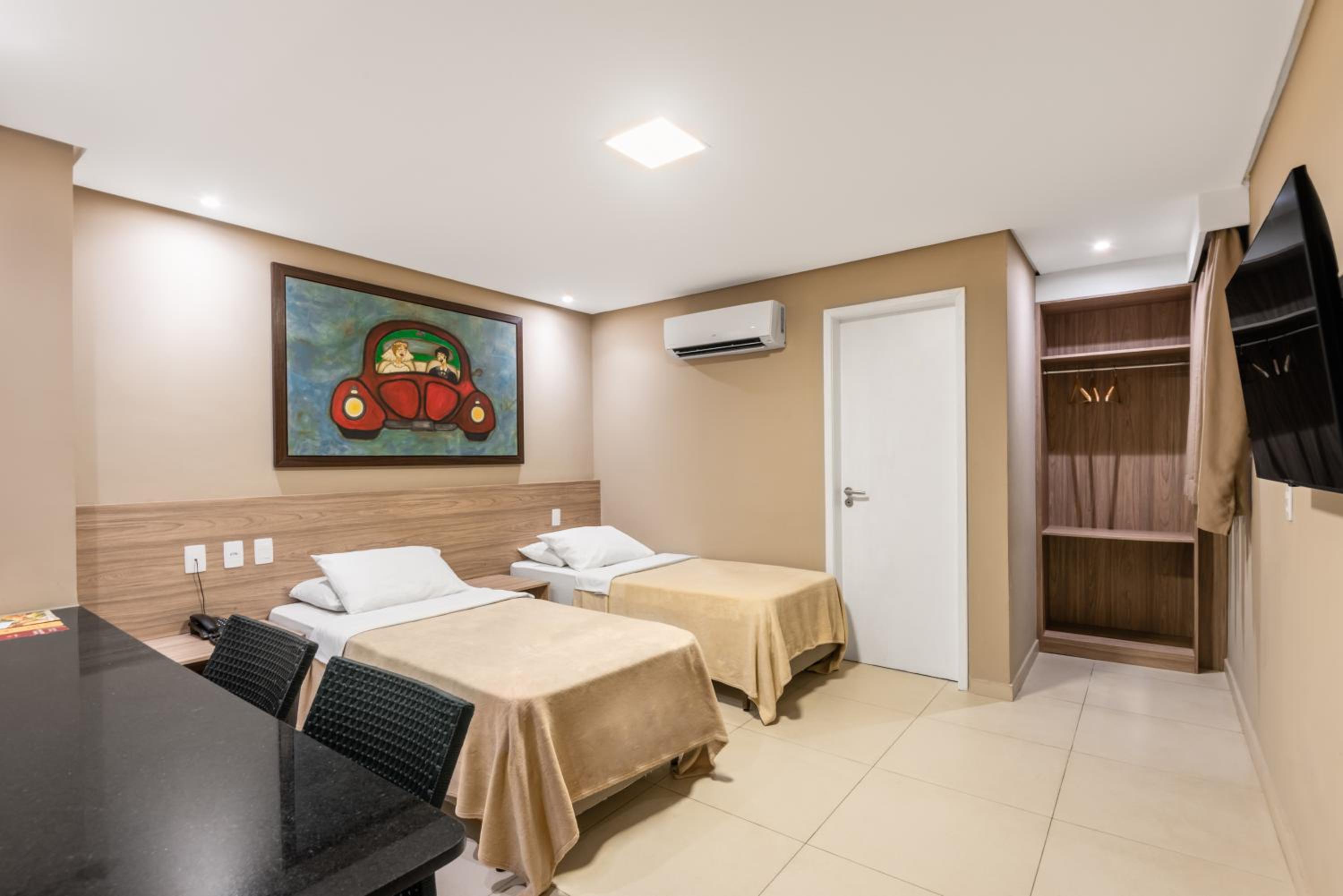 Deluxe Twin Room photo 1