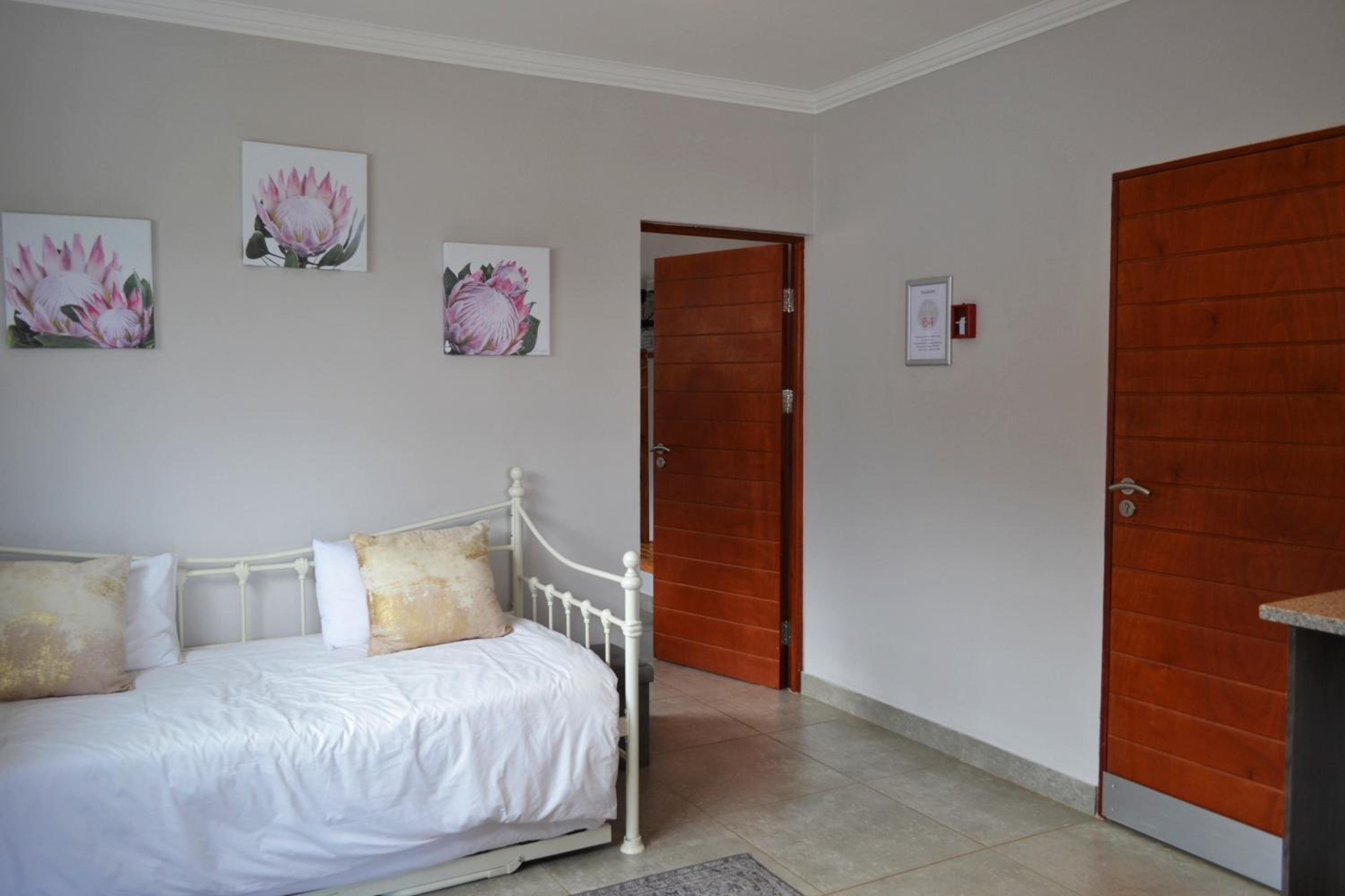 Family Room with Bathroom - Photo 7