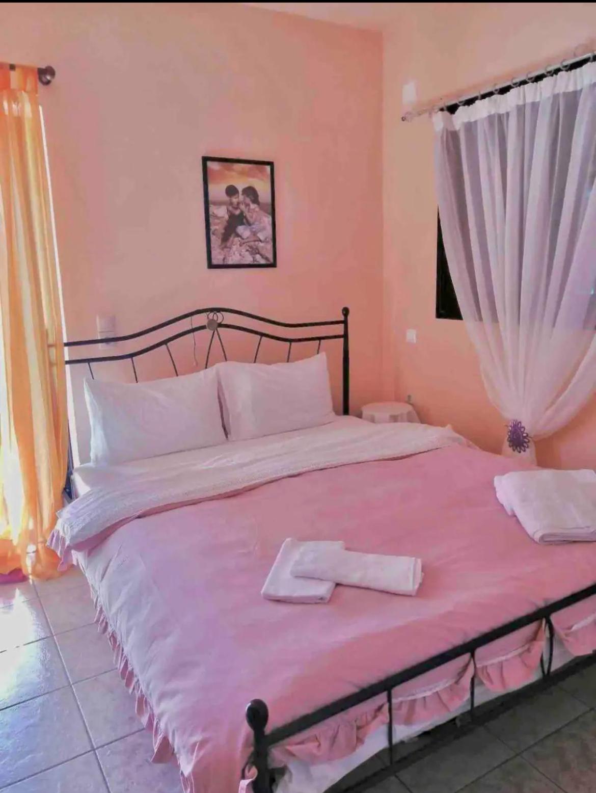 One-Bedroom Apartment With Garden View photo 1