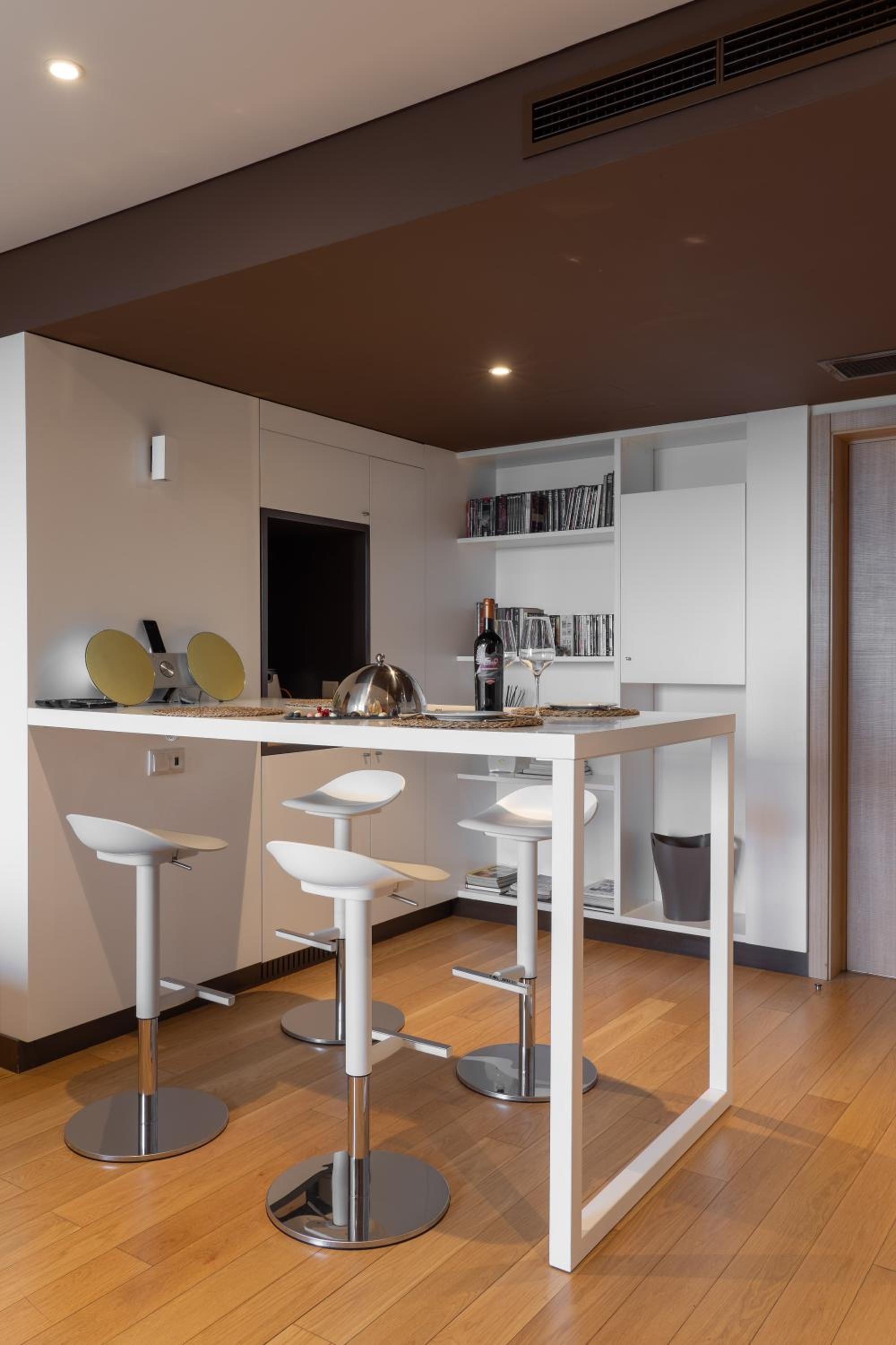King Suite with Spa Bath photo 2