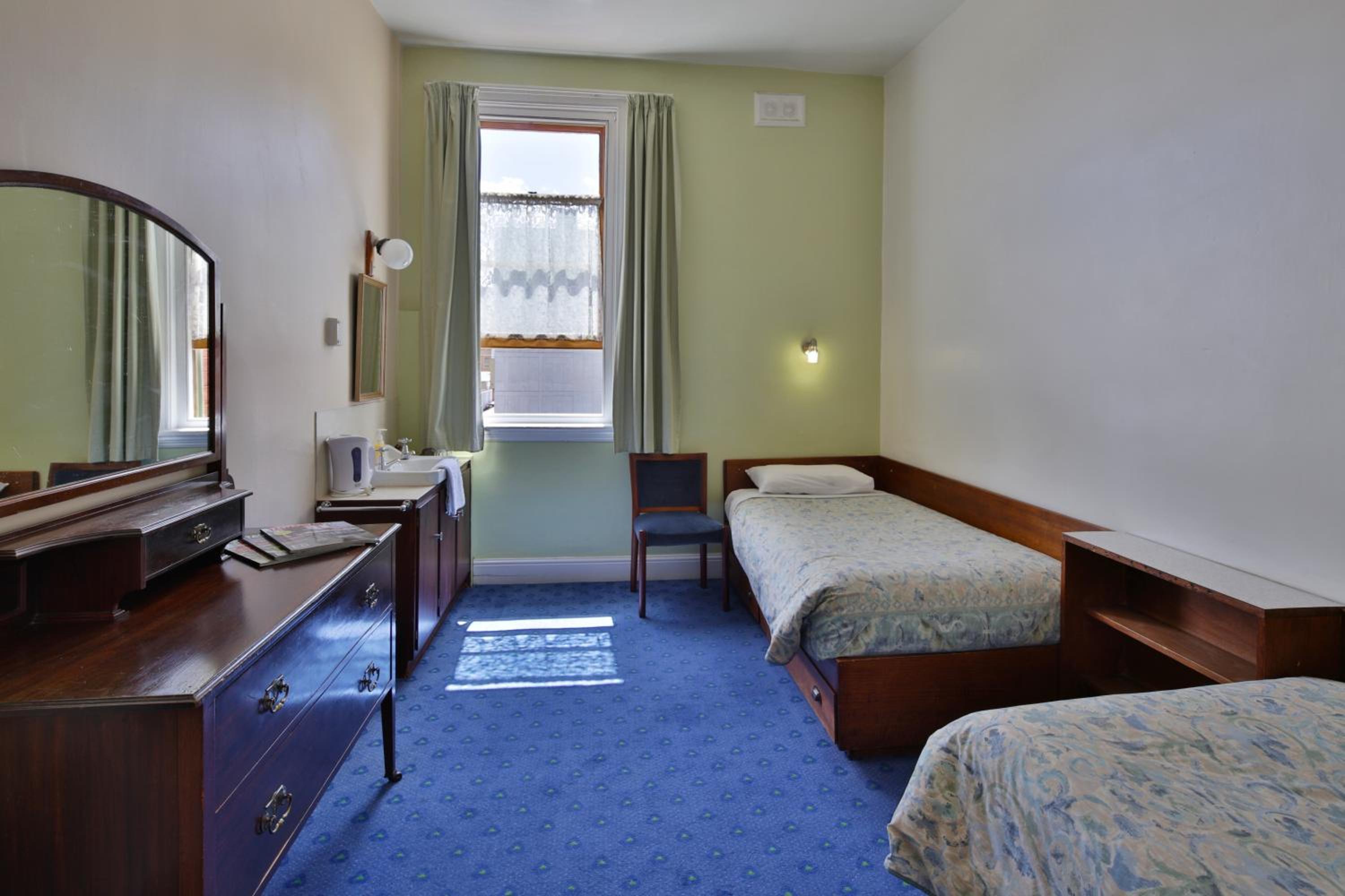 Standard Single Room with Shared Bathroom