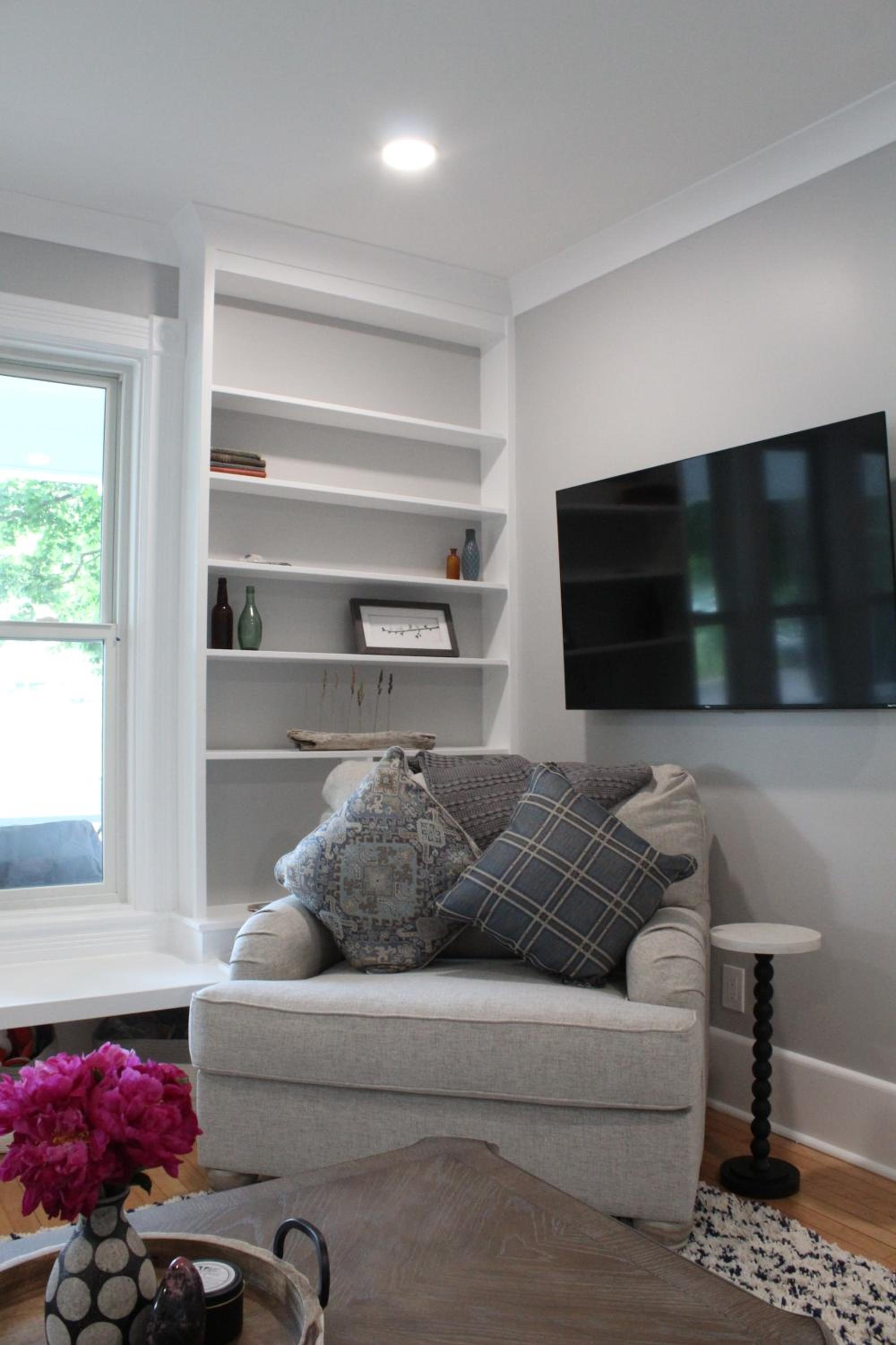 Five-Bedroom House photo 1