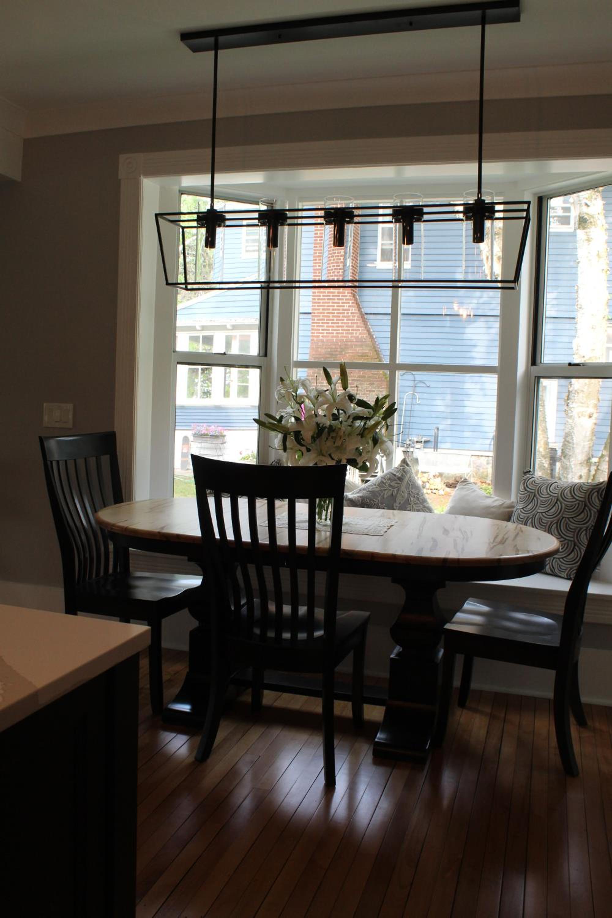 Five-Bedroom House photo 2