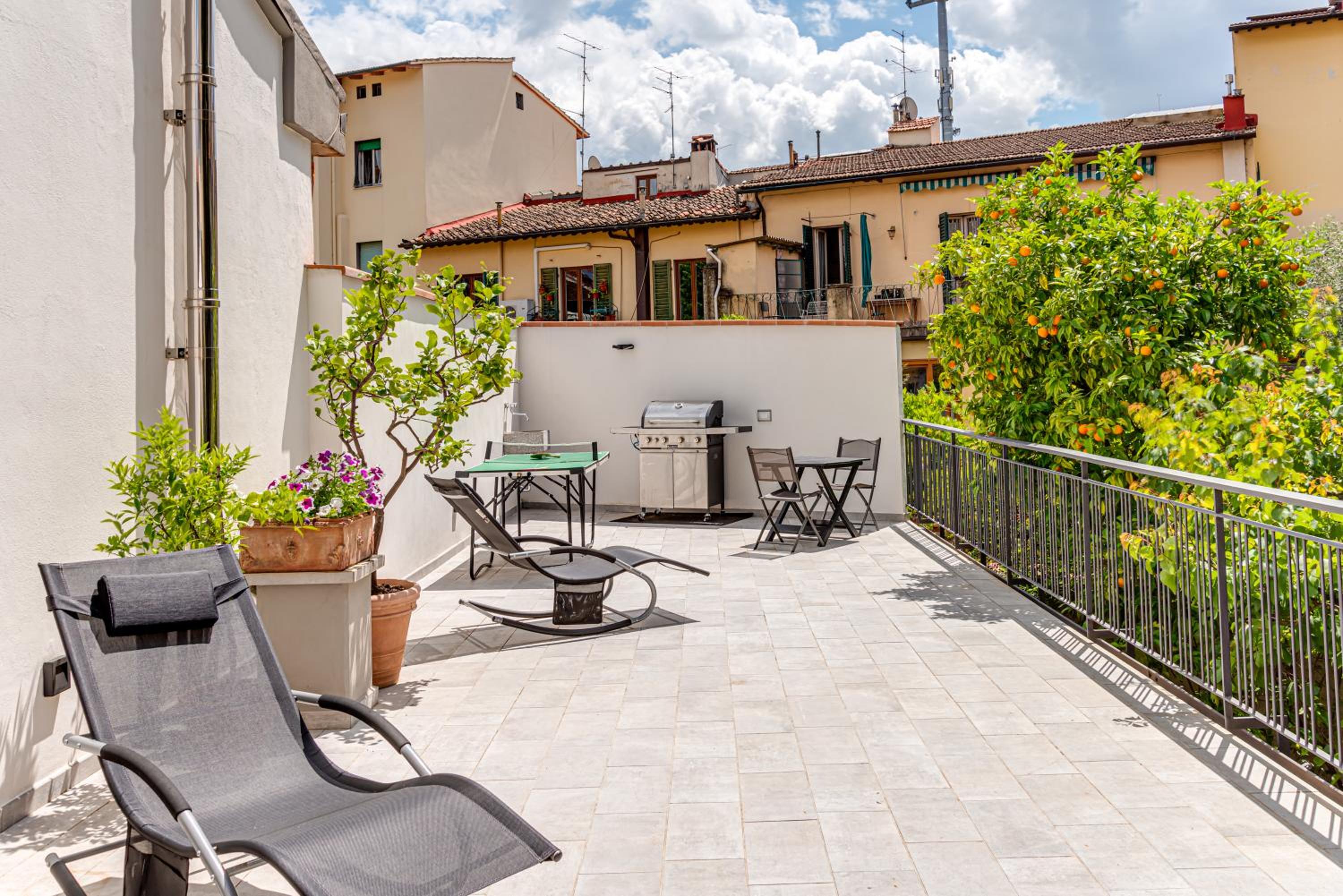 One-Bedroom Apartment with Garden View photo 3