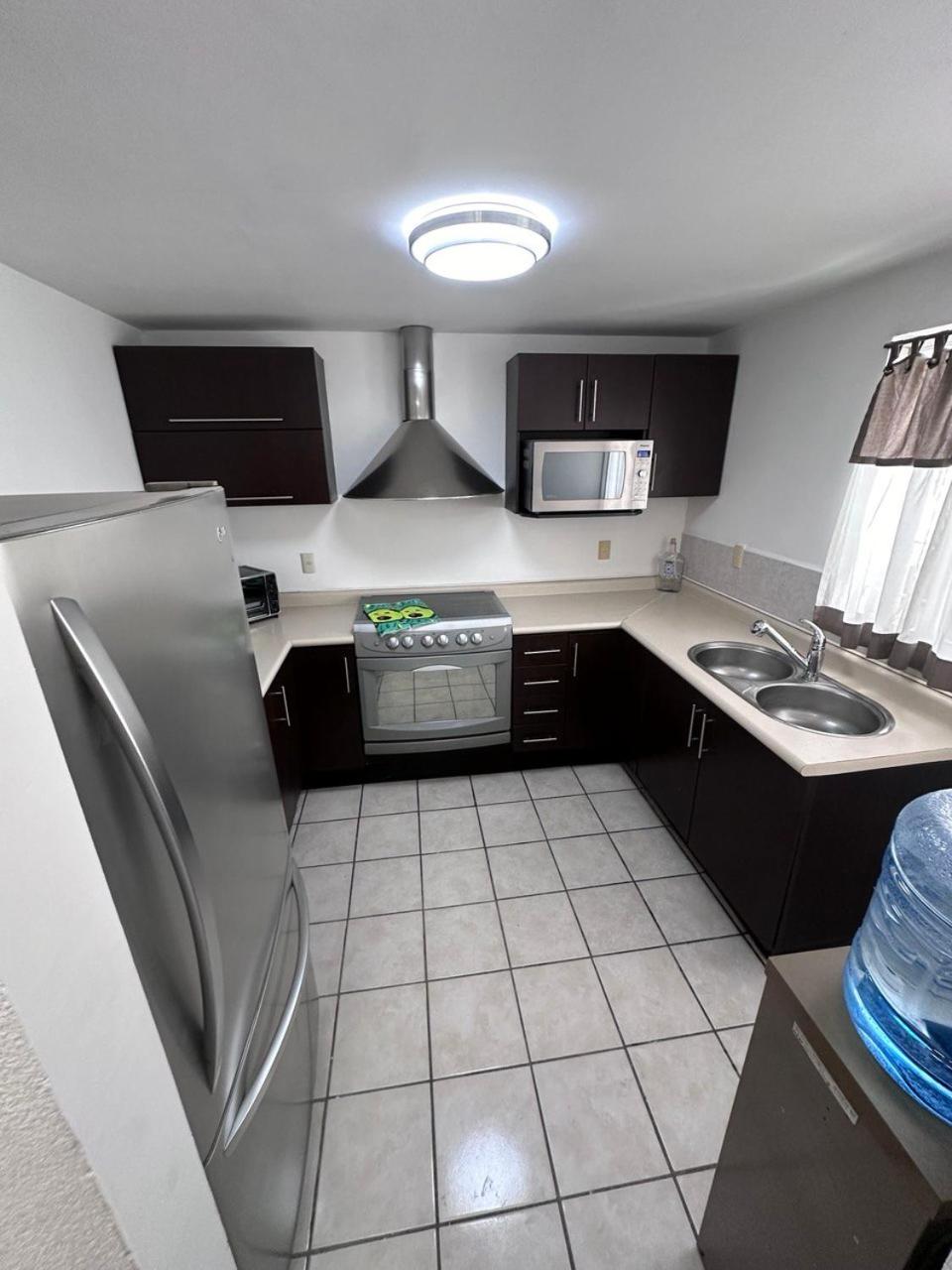 Three-Bedroom Apartment photo 2