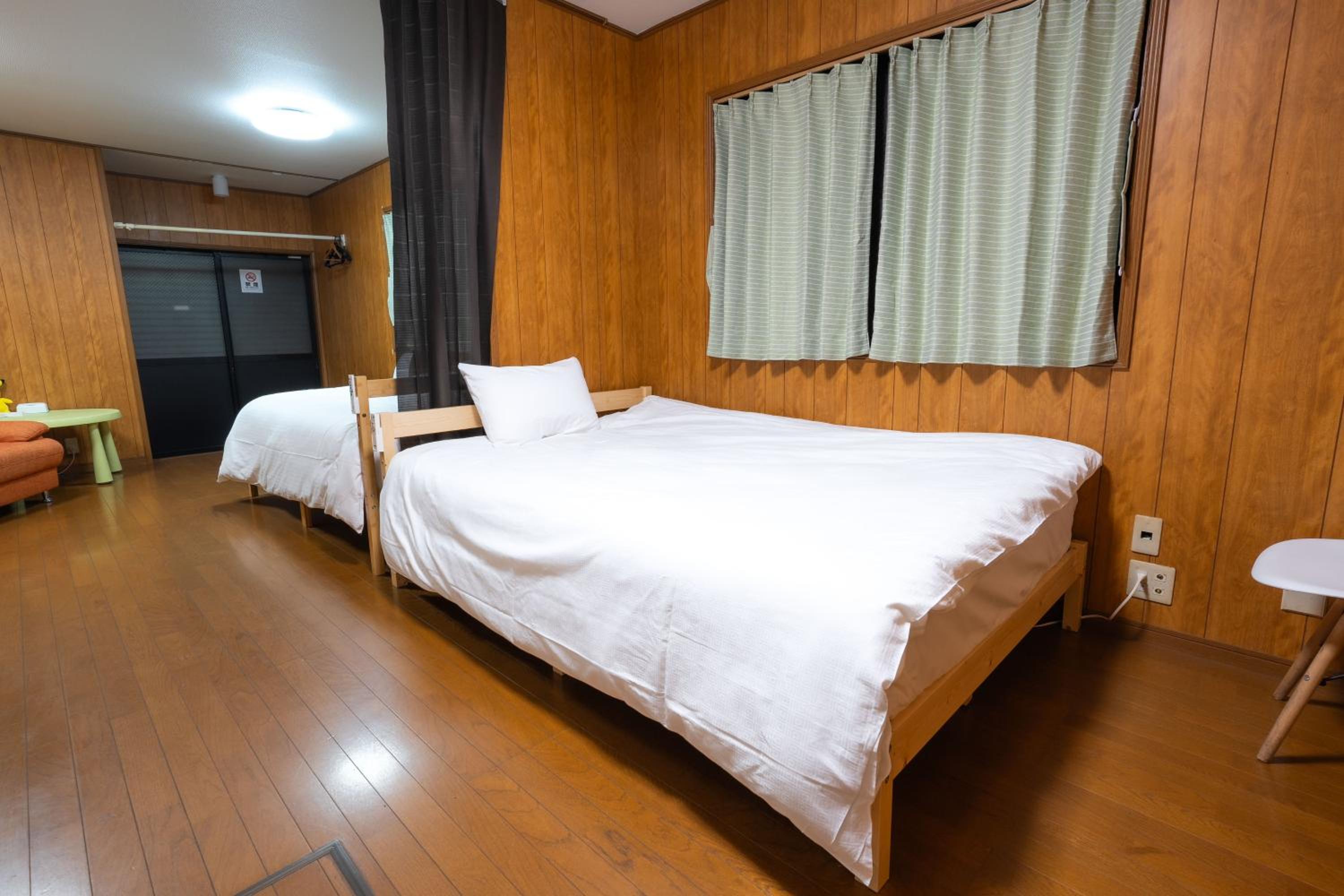Four-Bedroom House photo 1