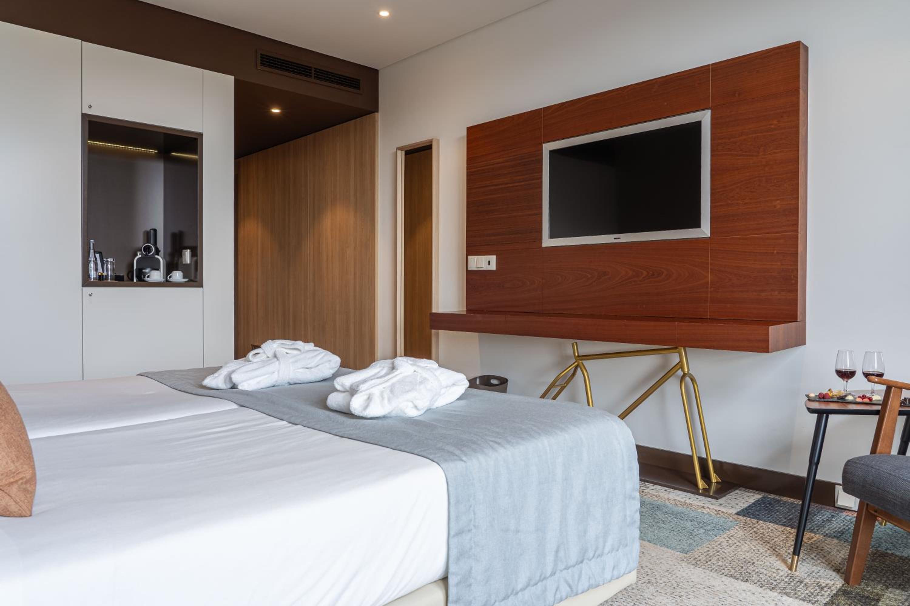 Superior Twin Room photo 2