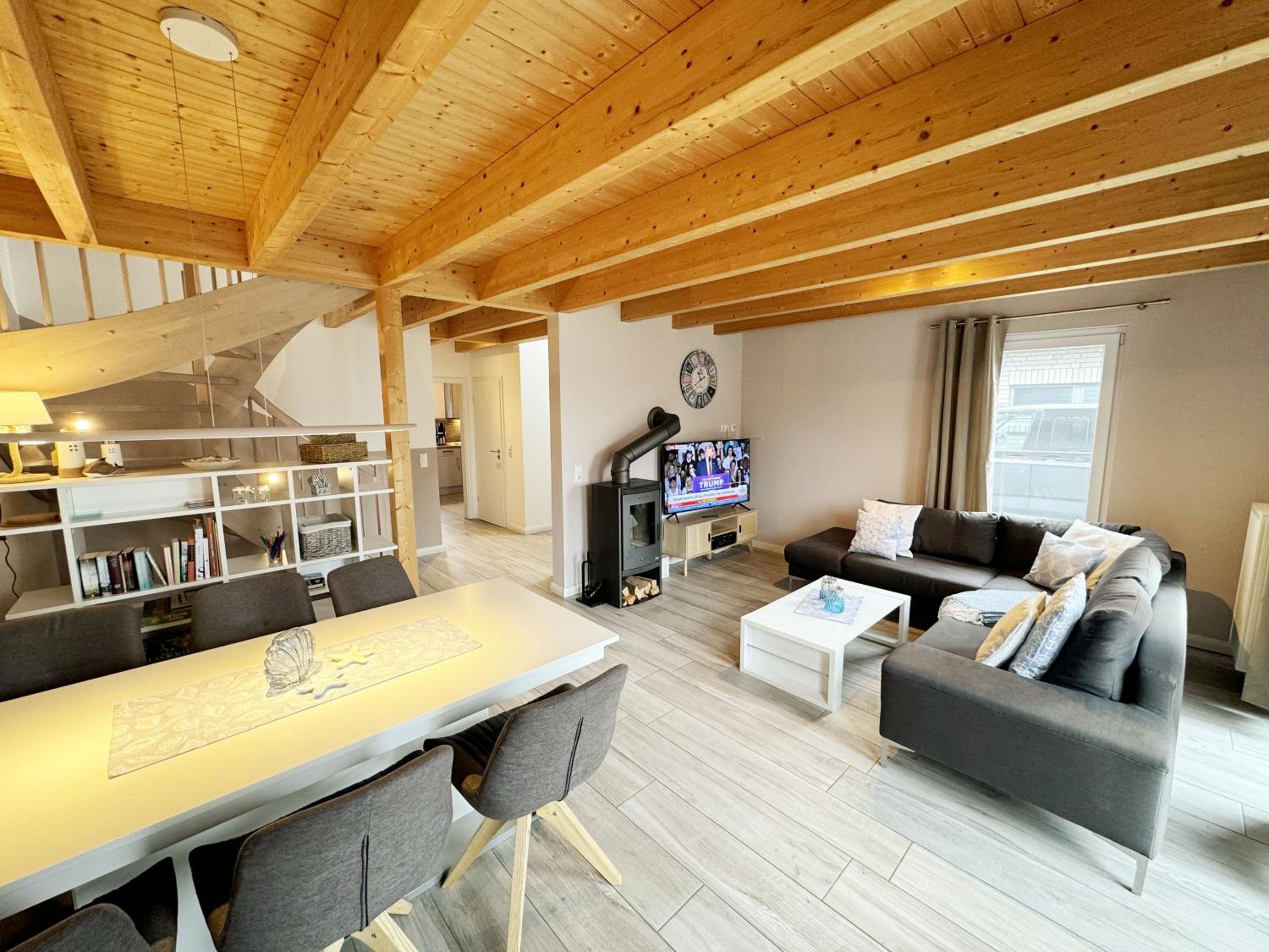 Three-Bedroom House photo 1