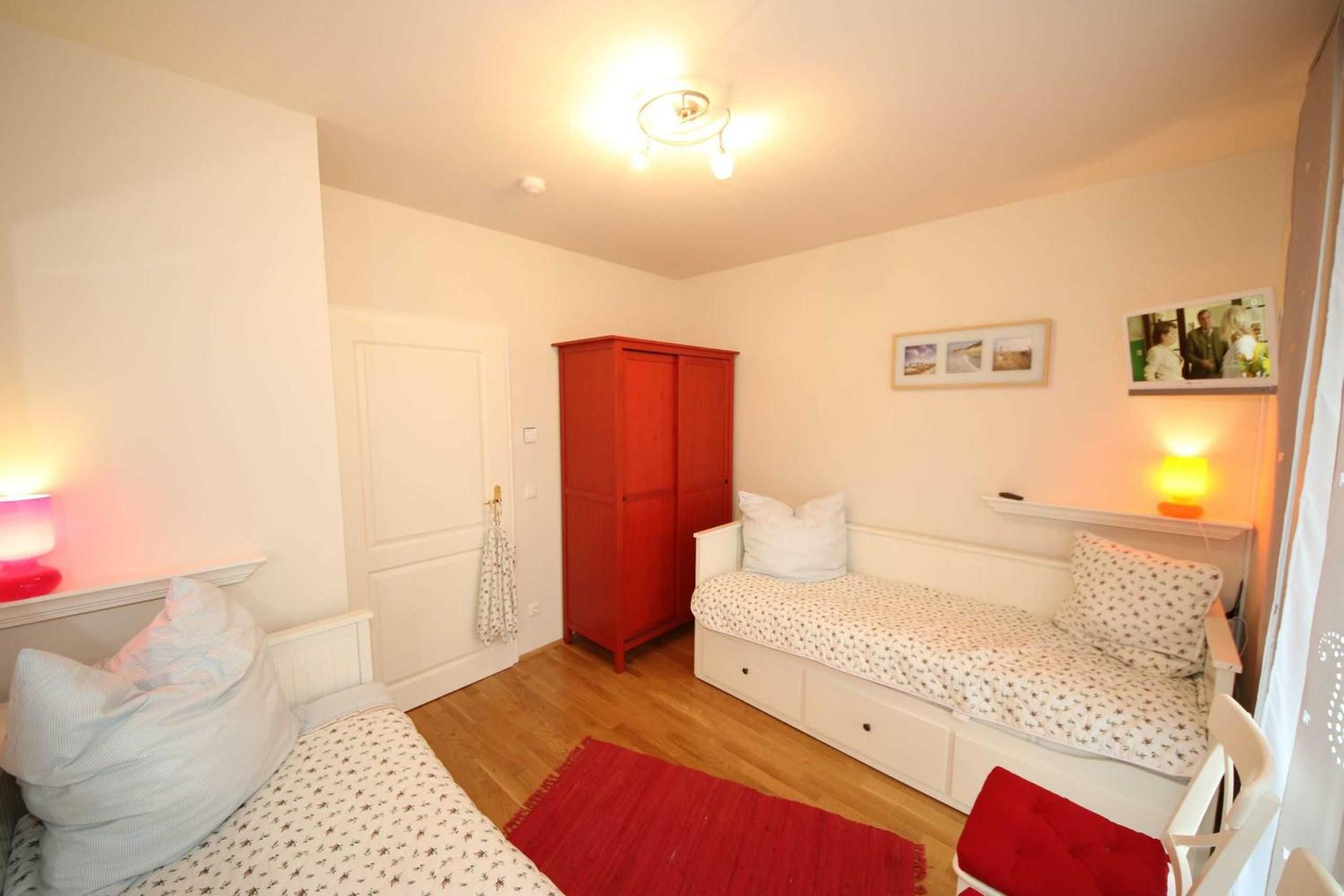 Two-Bedroom Apartment with Terrace photo 3