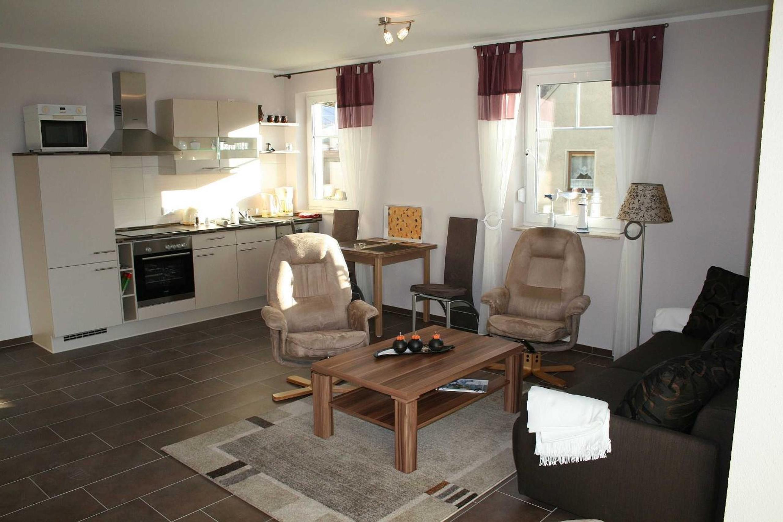 One-Bedroom Apartment with Terrace photo 2