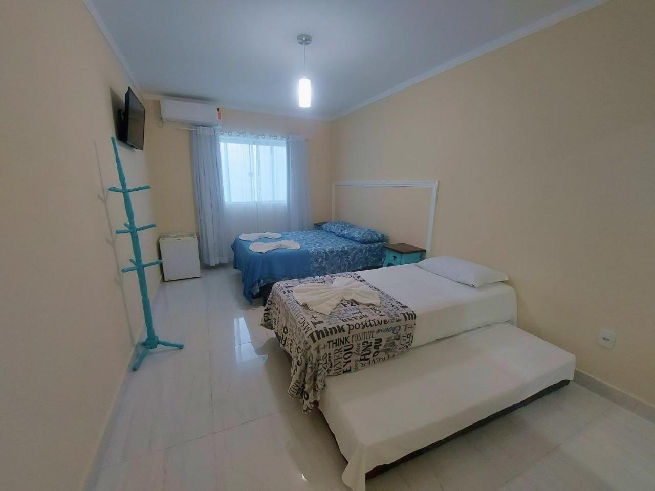 Superior Family Room - Photo 9