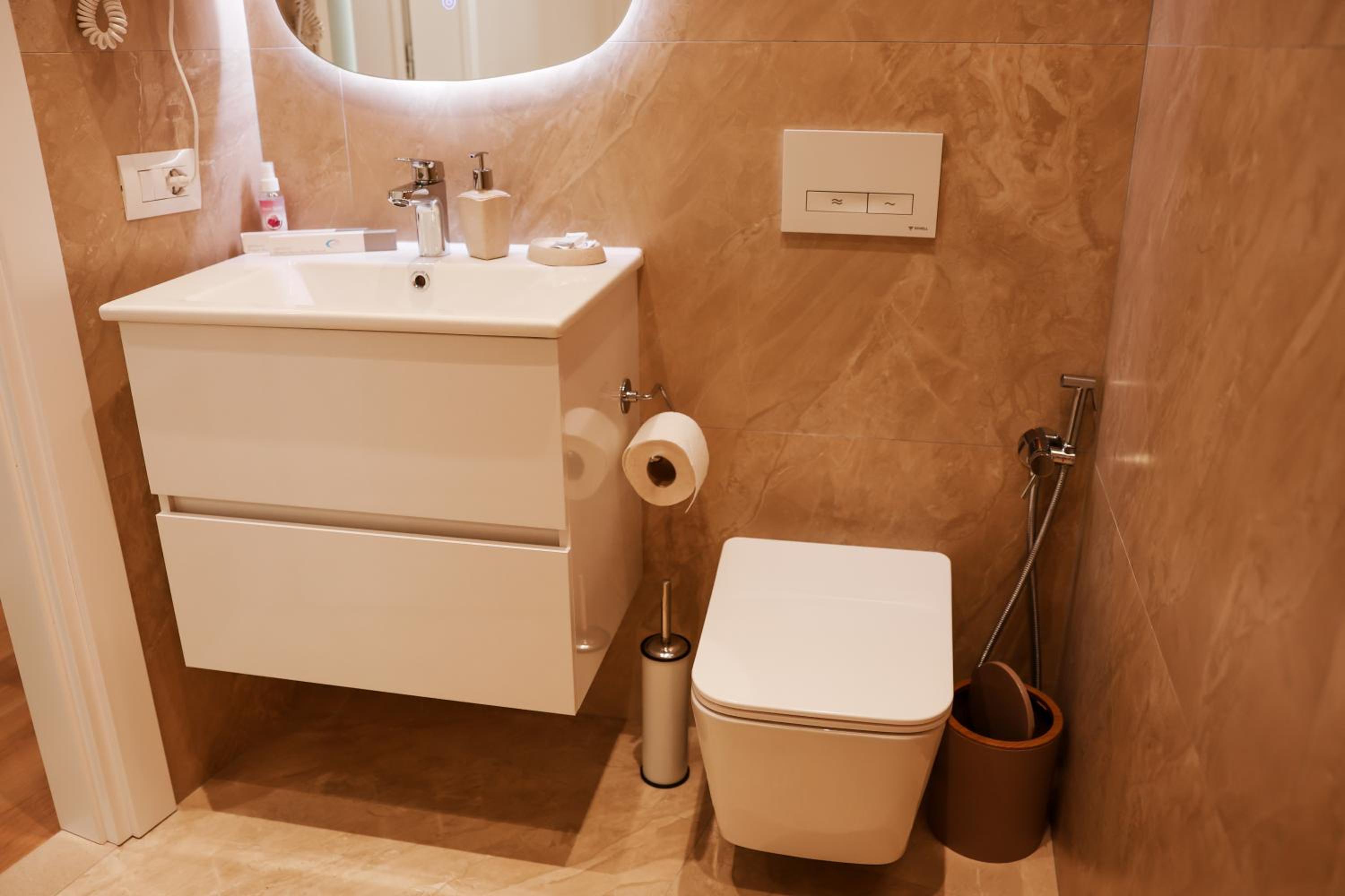Double Room with Private Bathroom photo 3