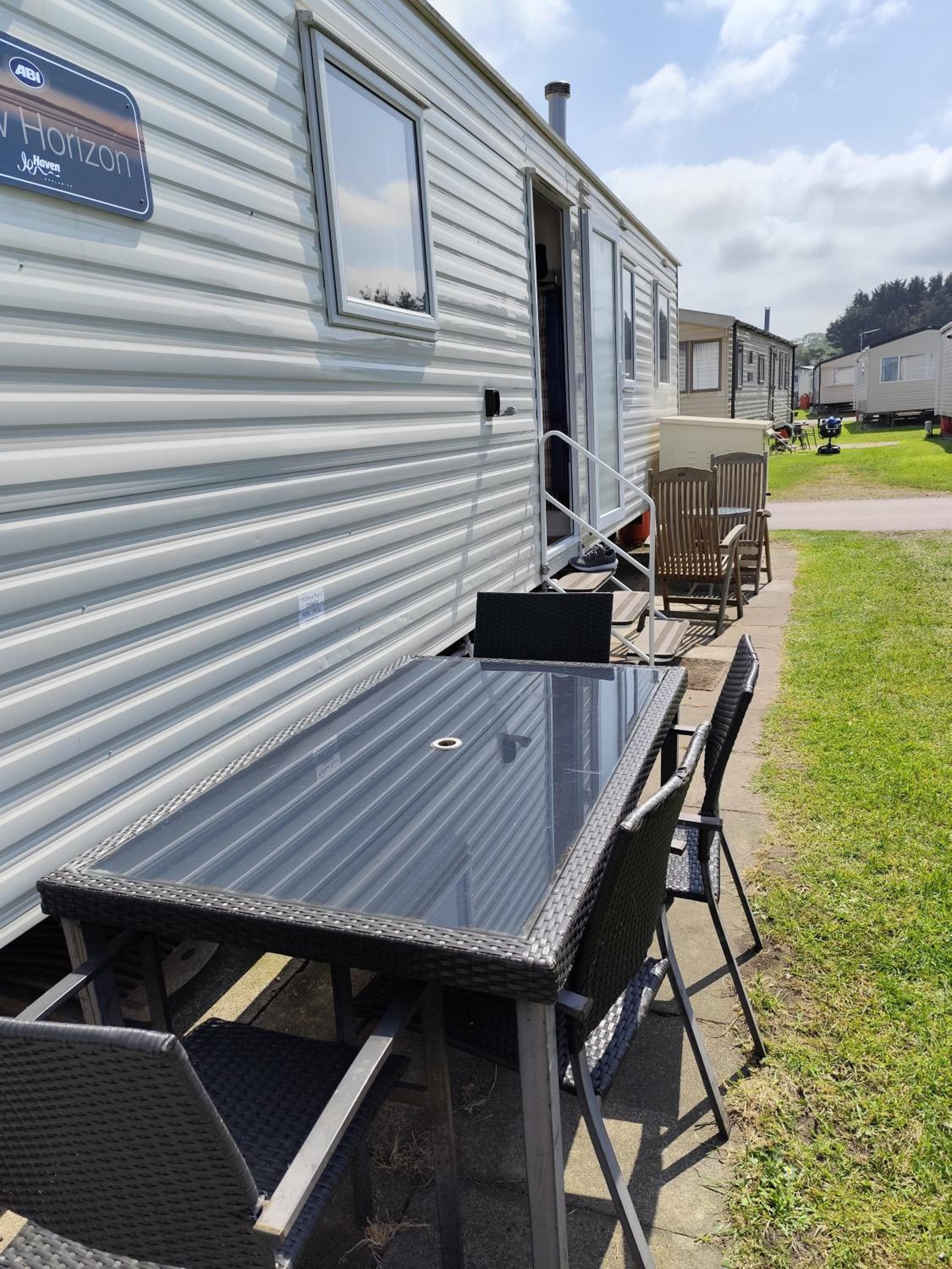 Mobile Home photo 1