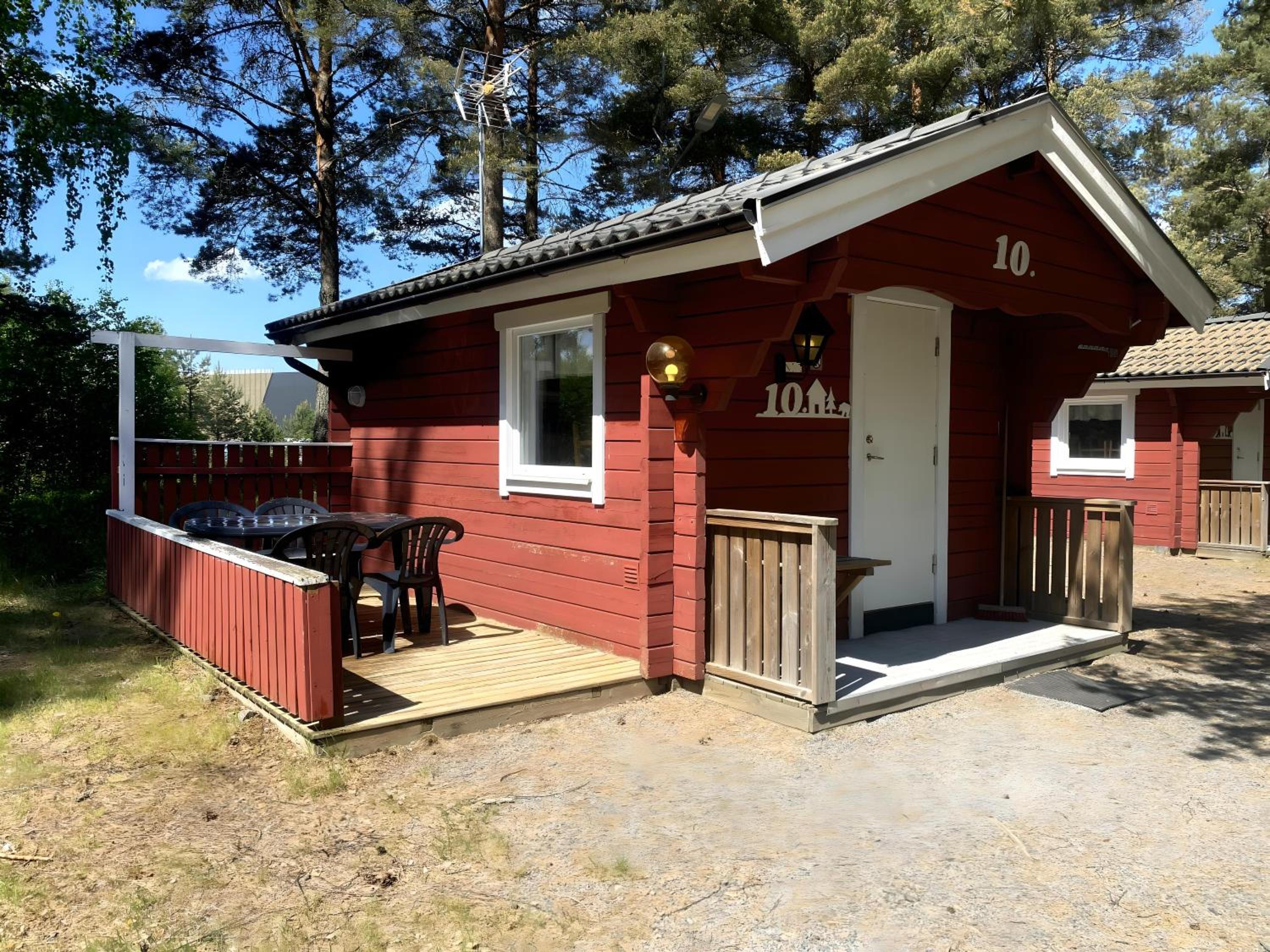 Cottage with Shared Bathroom  photo 3