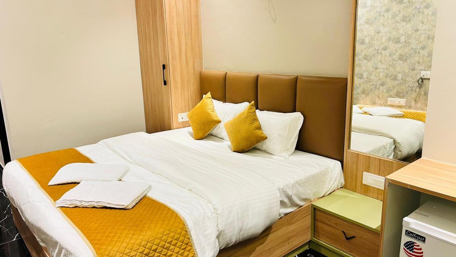 Deluxe Double or Twin Room with River View