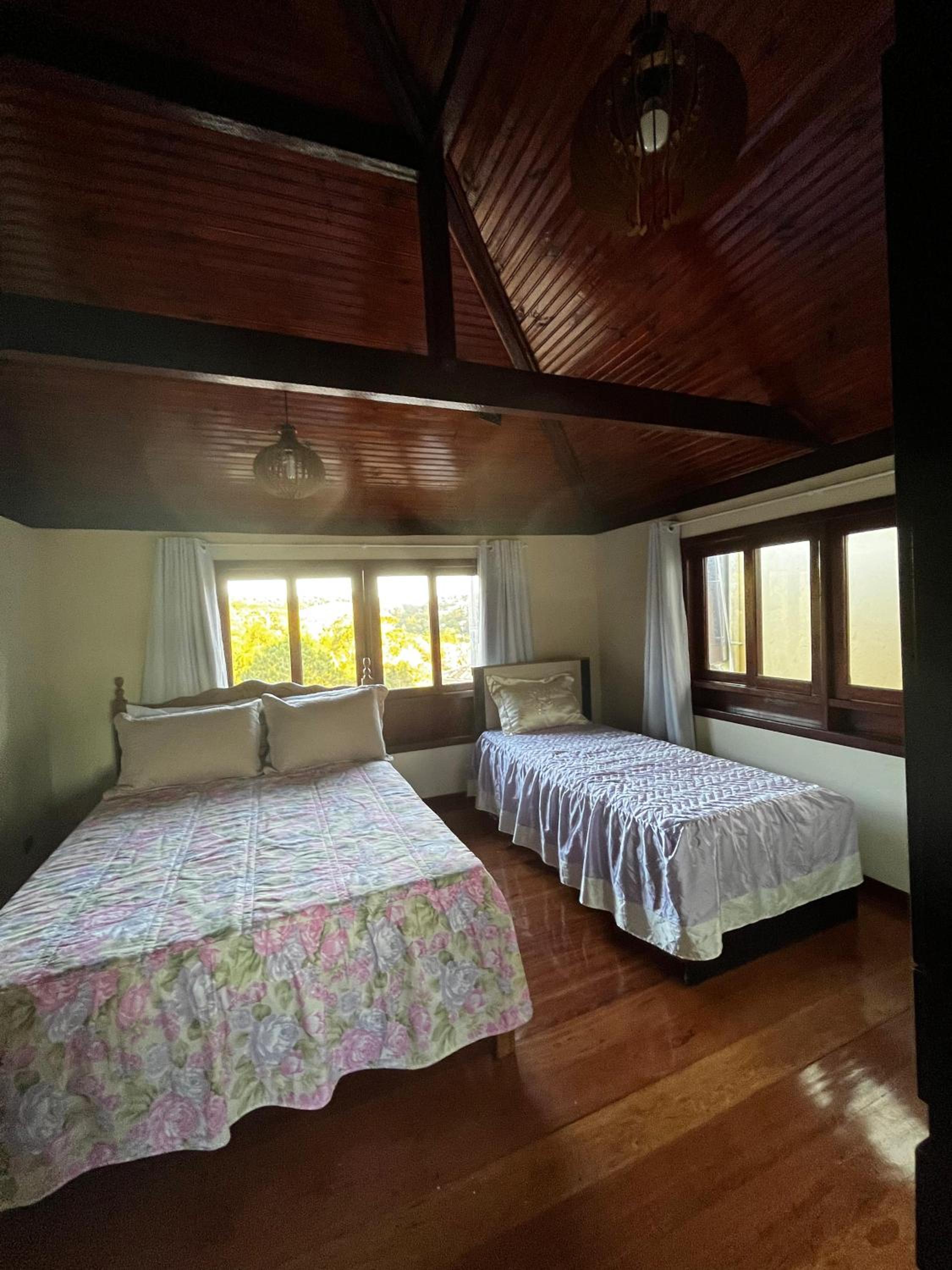 Three-Bedroom House photo 3