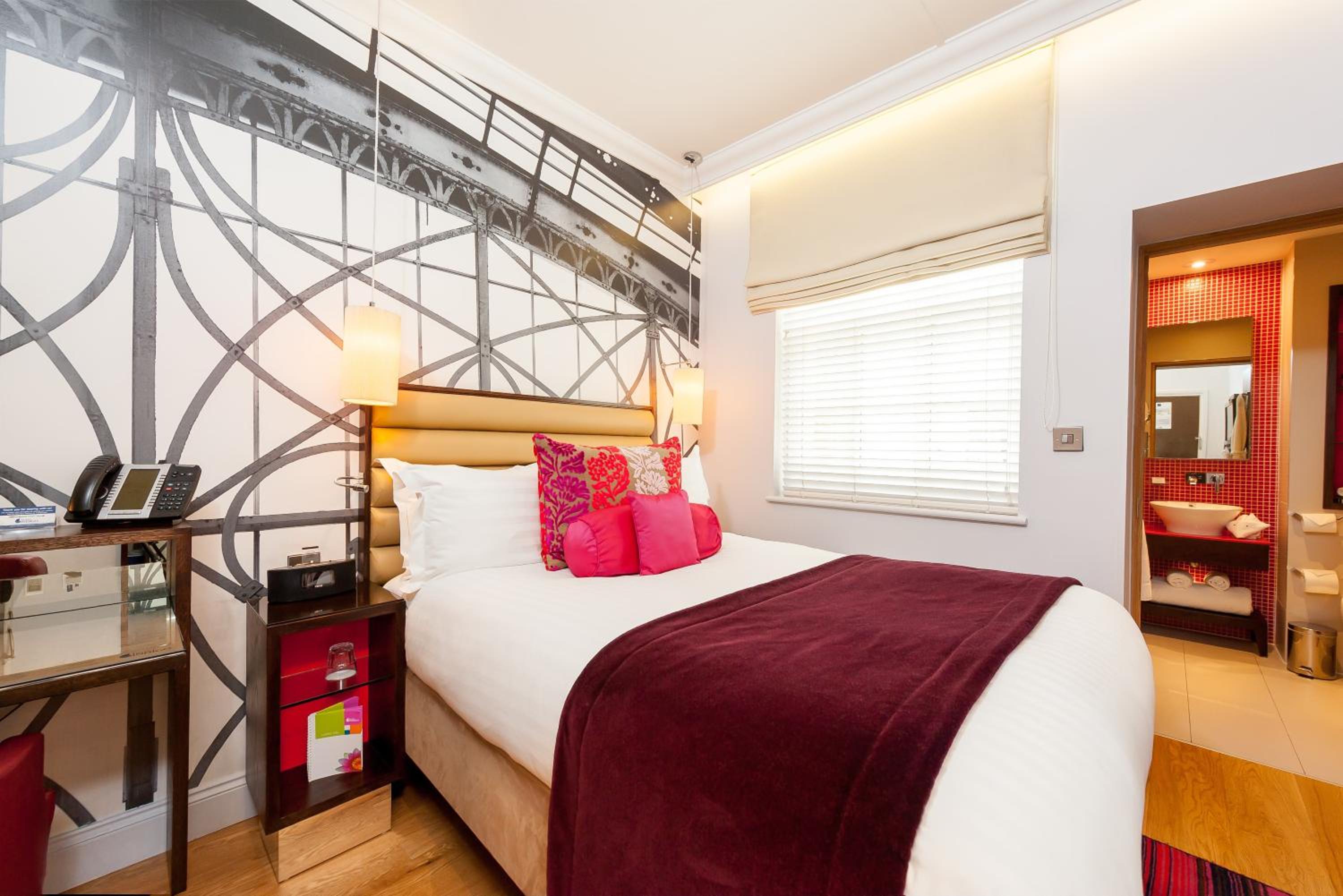 Standard Double Room photo 3