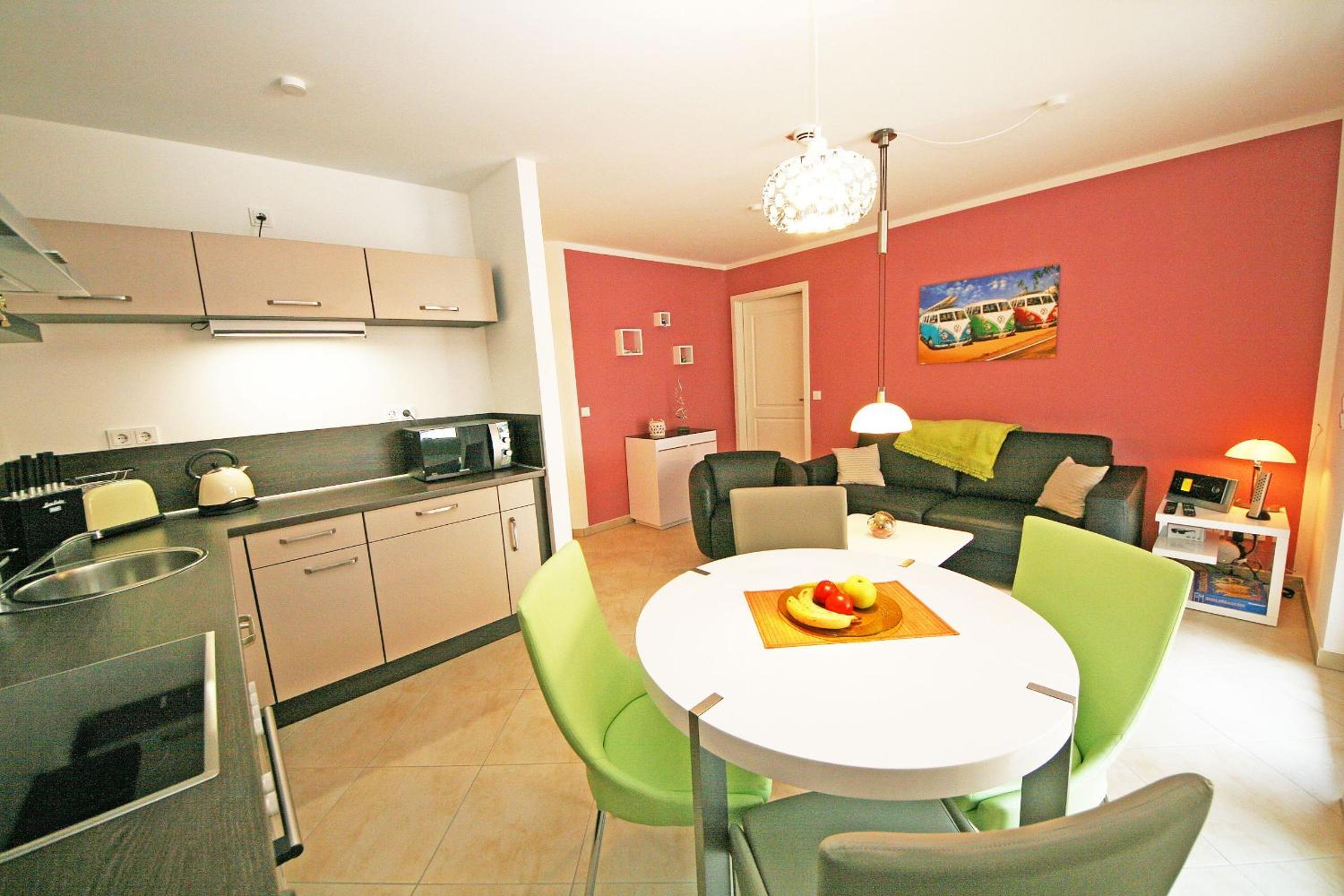 One-Bedroom Apartment with Terrace photo 2