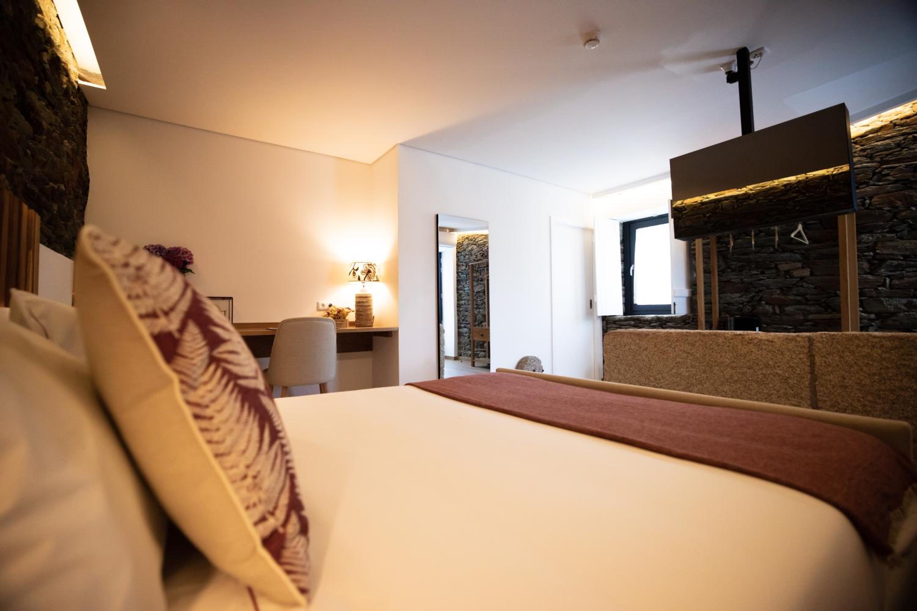 Deluxe Double Room photo 3