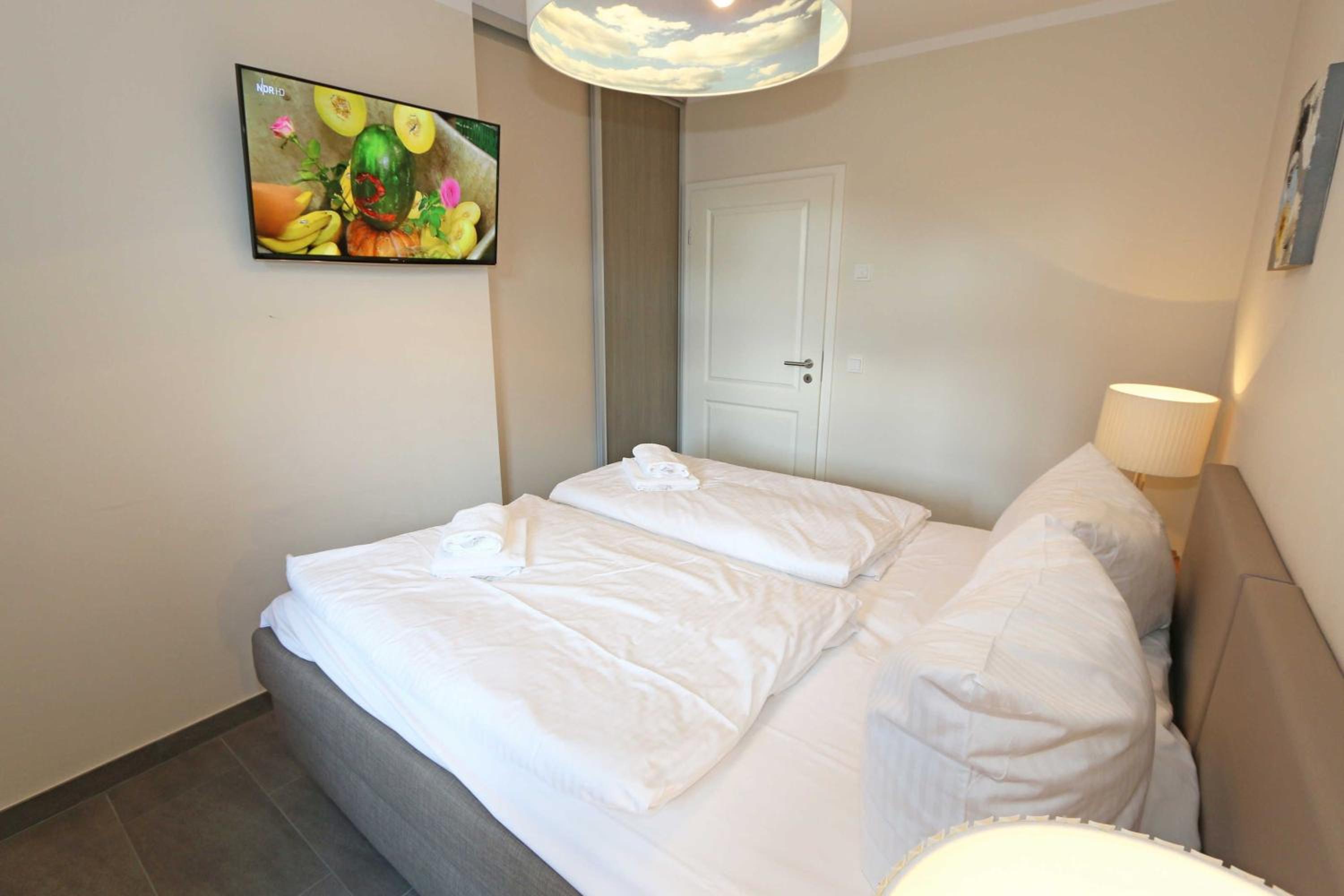 Two-Bedroom Apartment with Terrace photo 3