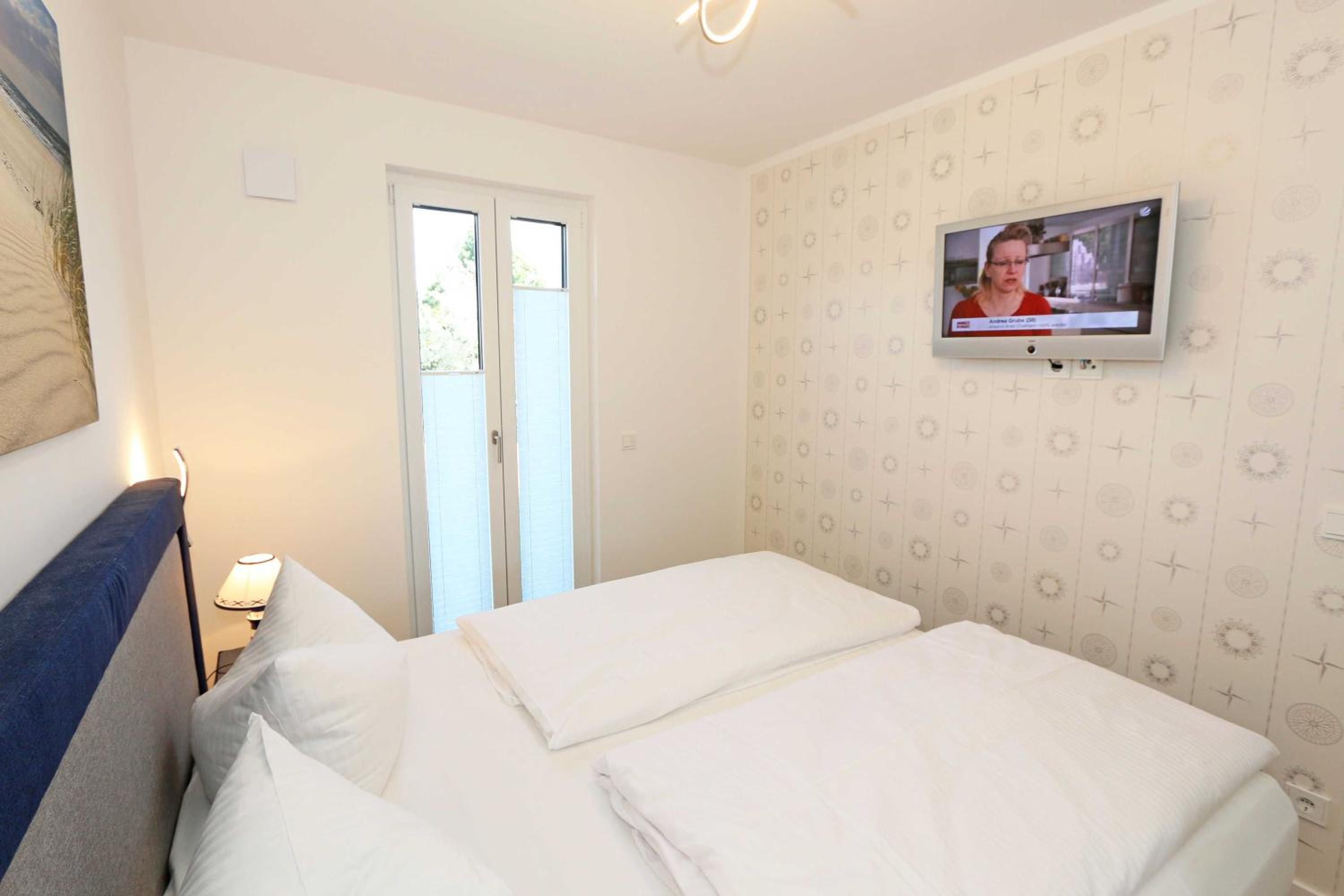 Apartment With Terrace photo 2